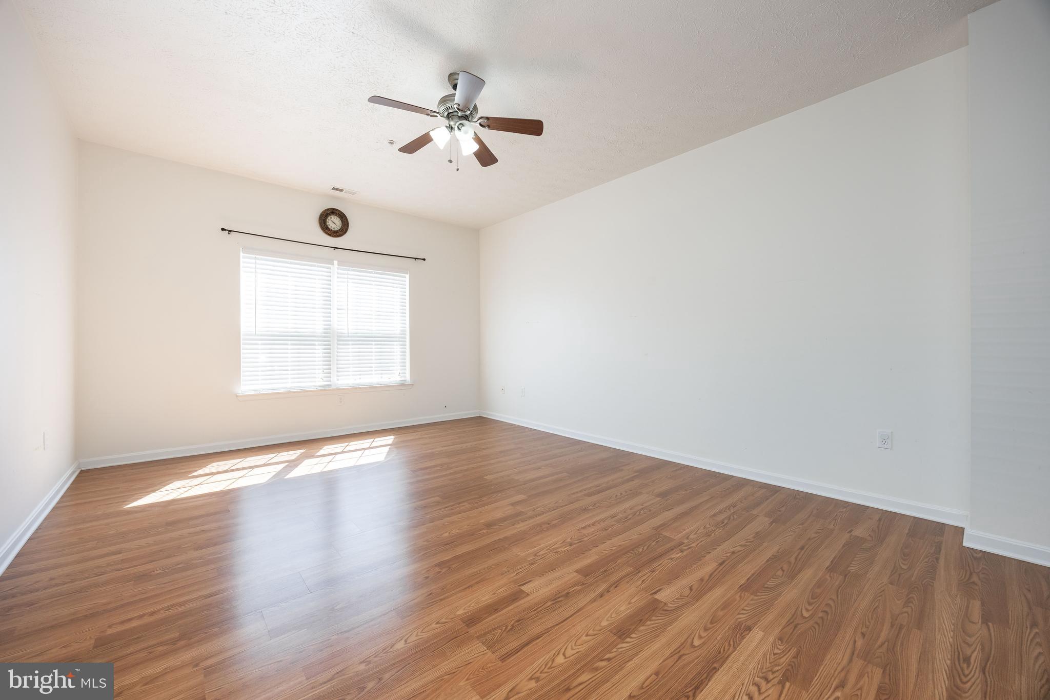 WOOD CREEK GOLF COMM - Residential