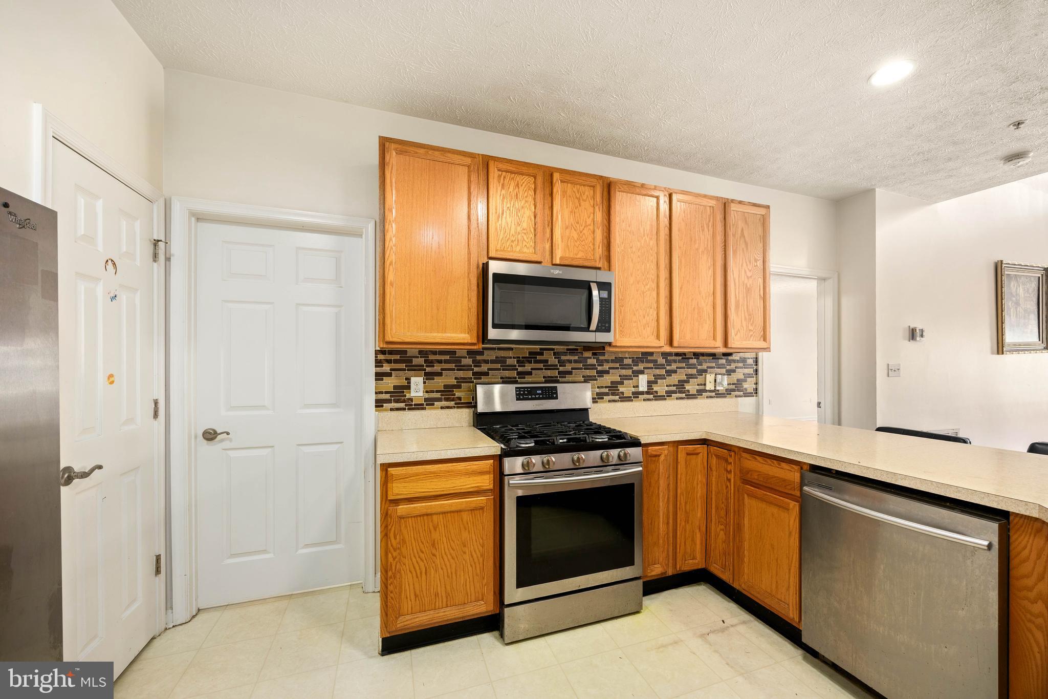 WOOD CREEK GOLF COMM - Residential