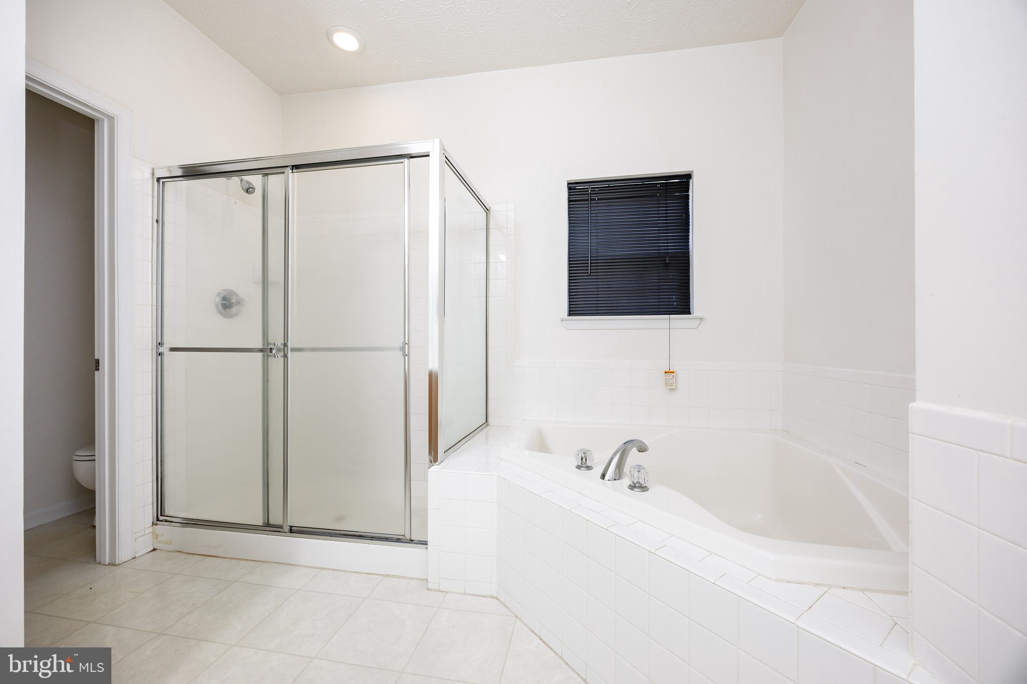 WOOD CREEK GOLF COMM - Residential