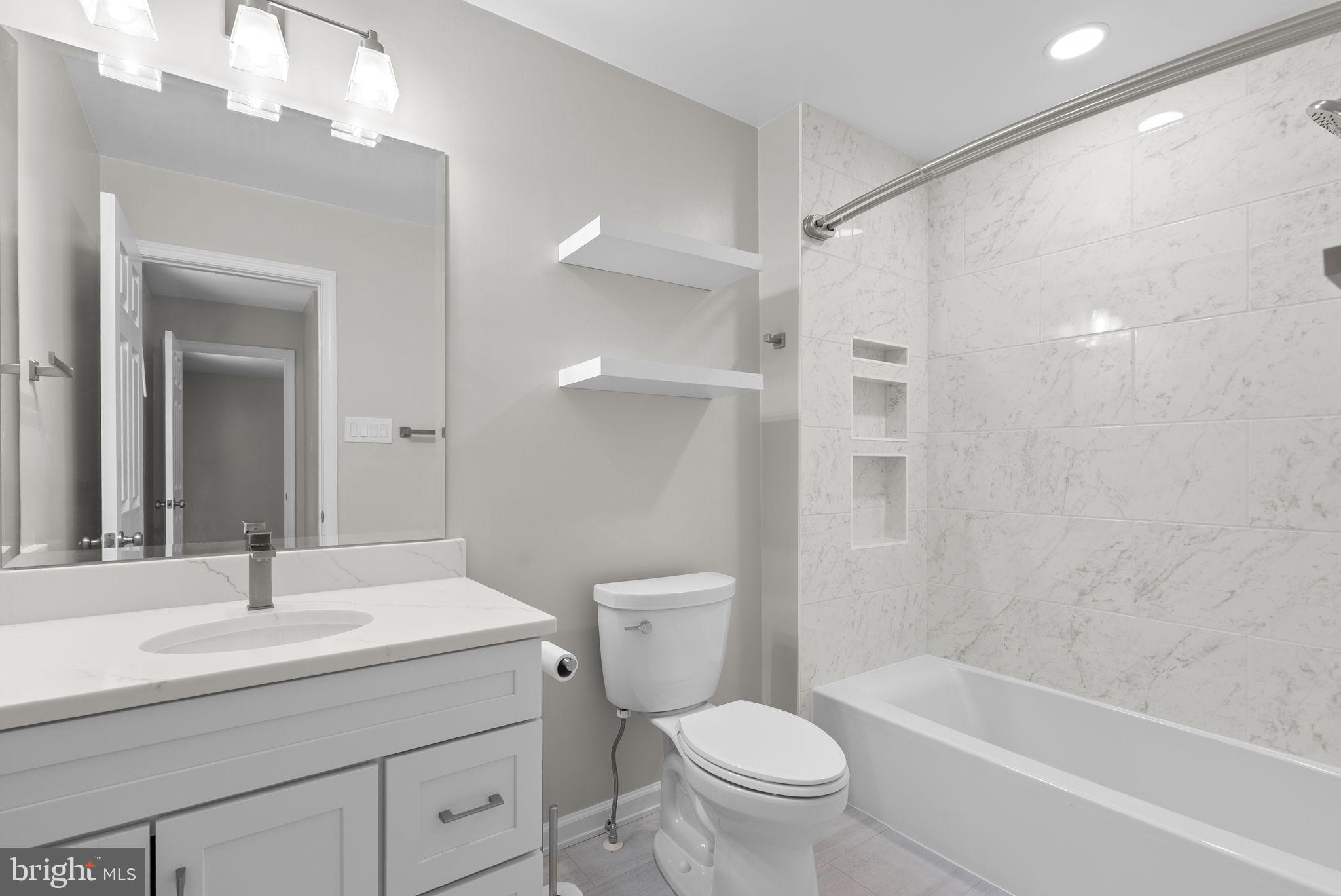 CHRISTIE ESTATES - Residential