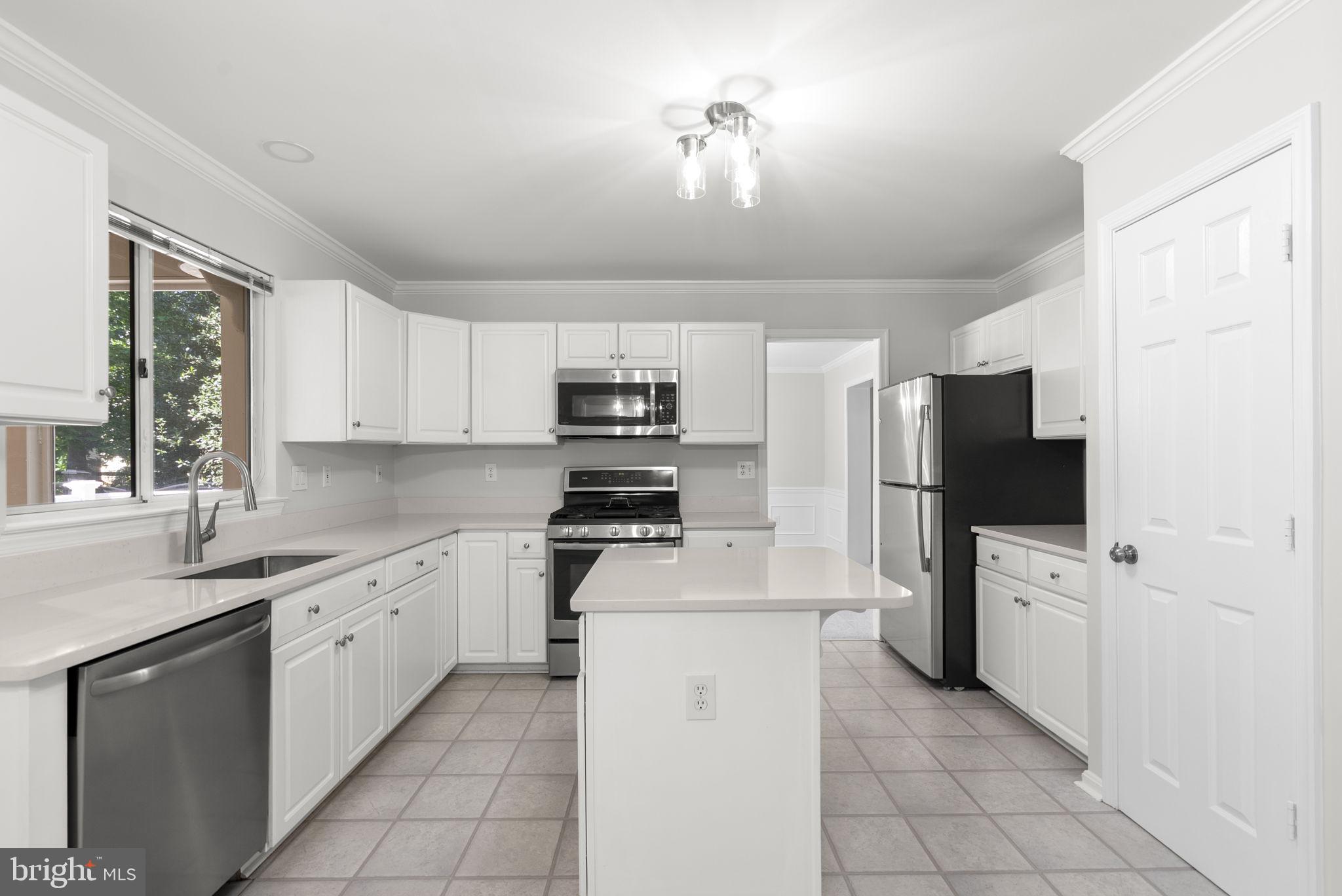 CHRISTIE ESTATES - Residential