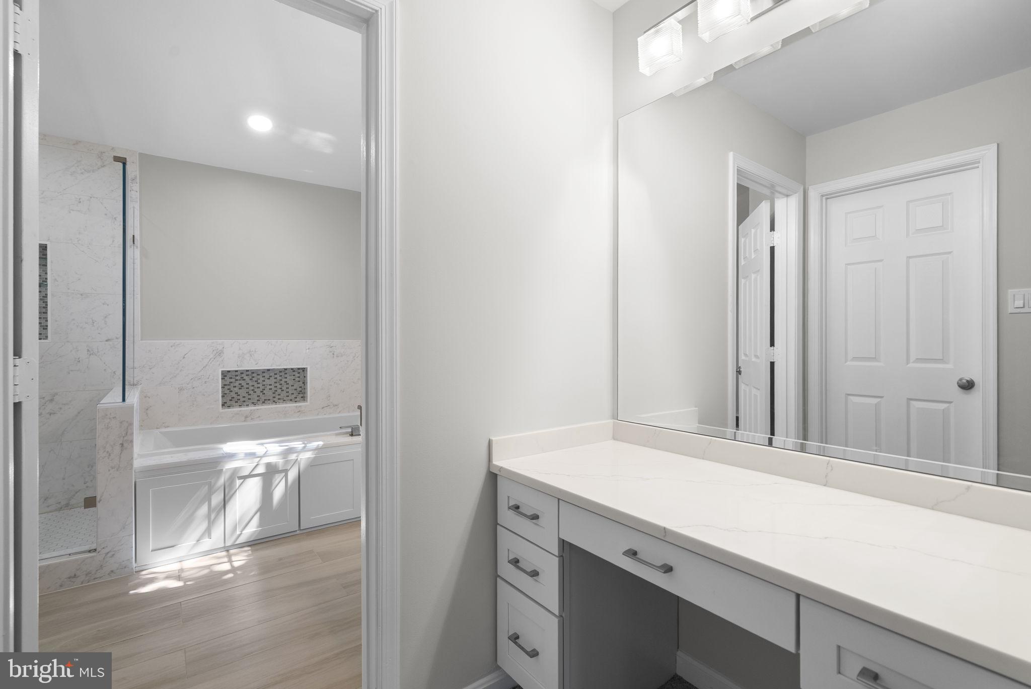 CHRISTIE ESTATES - Residential