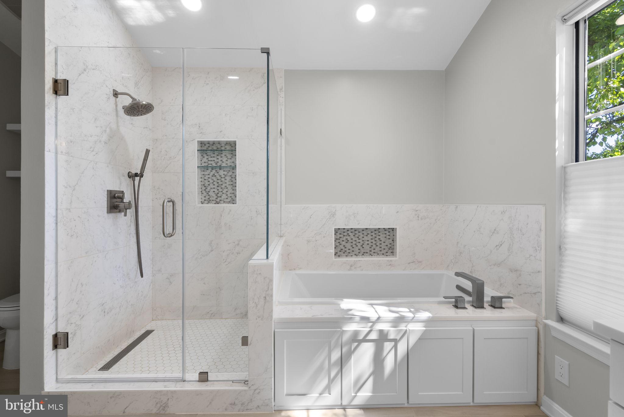 CHRISTIE ESTATES - Residential