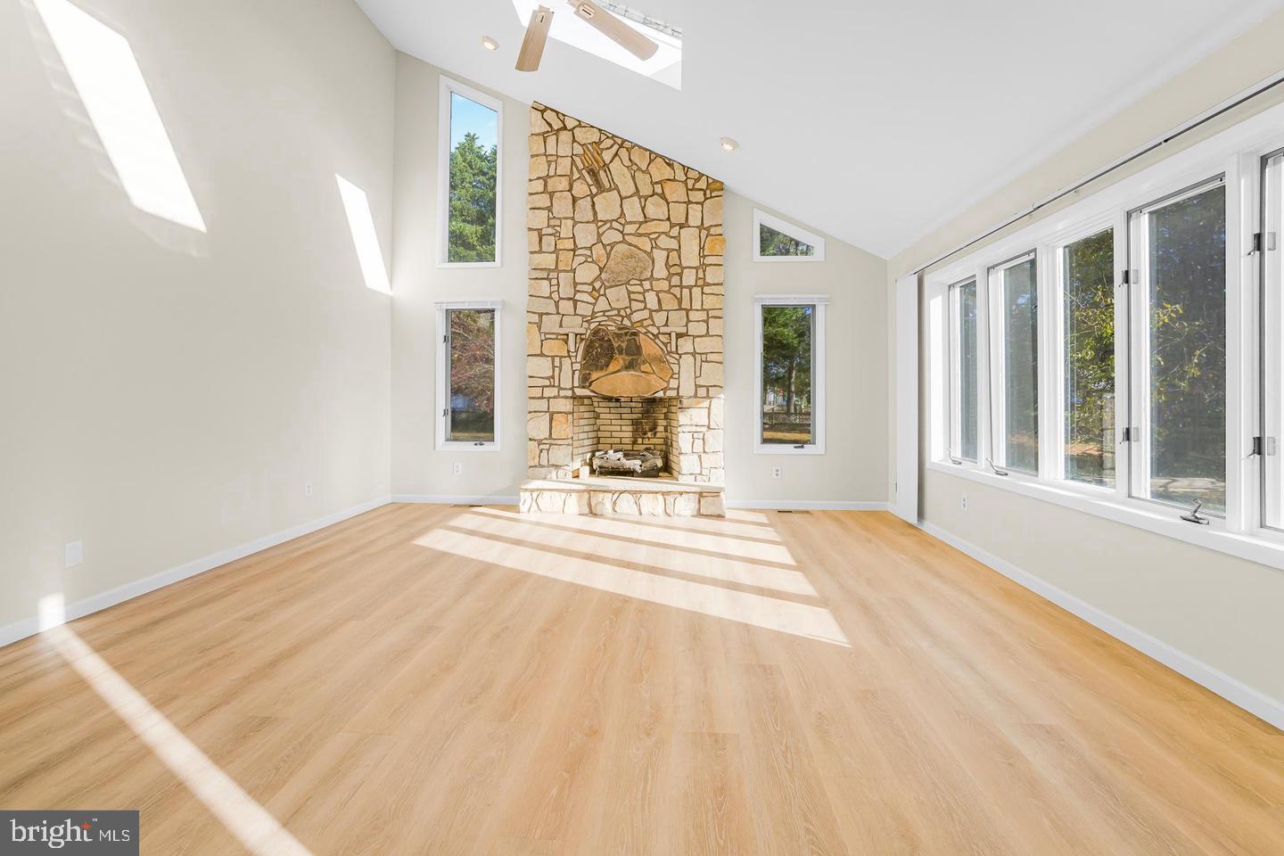 EAGLE CREST - Residential