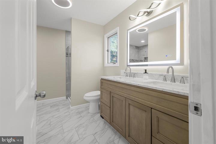 EAGLE CREST - Residential