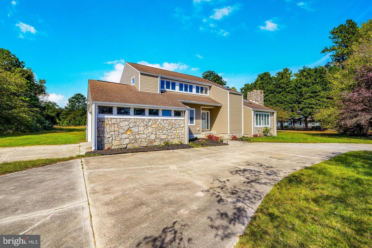 EAGLE CREST - Residential