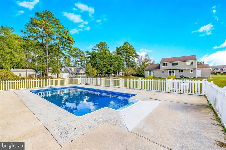 EAGLE CREST - Residential