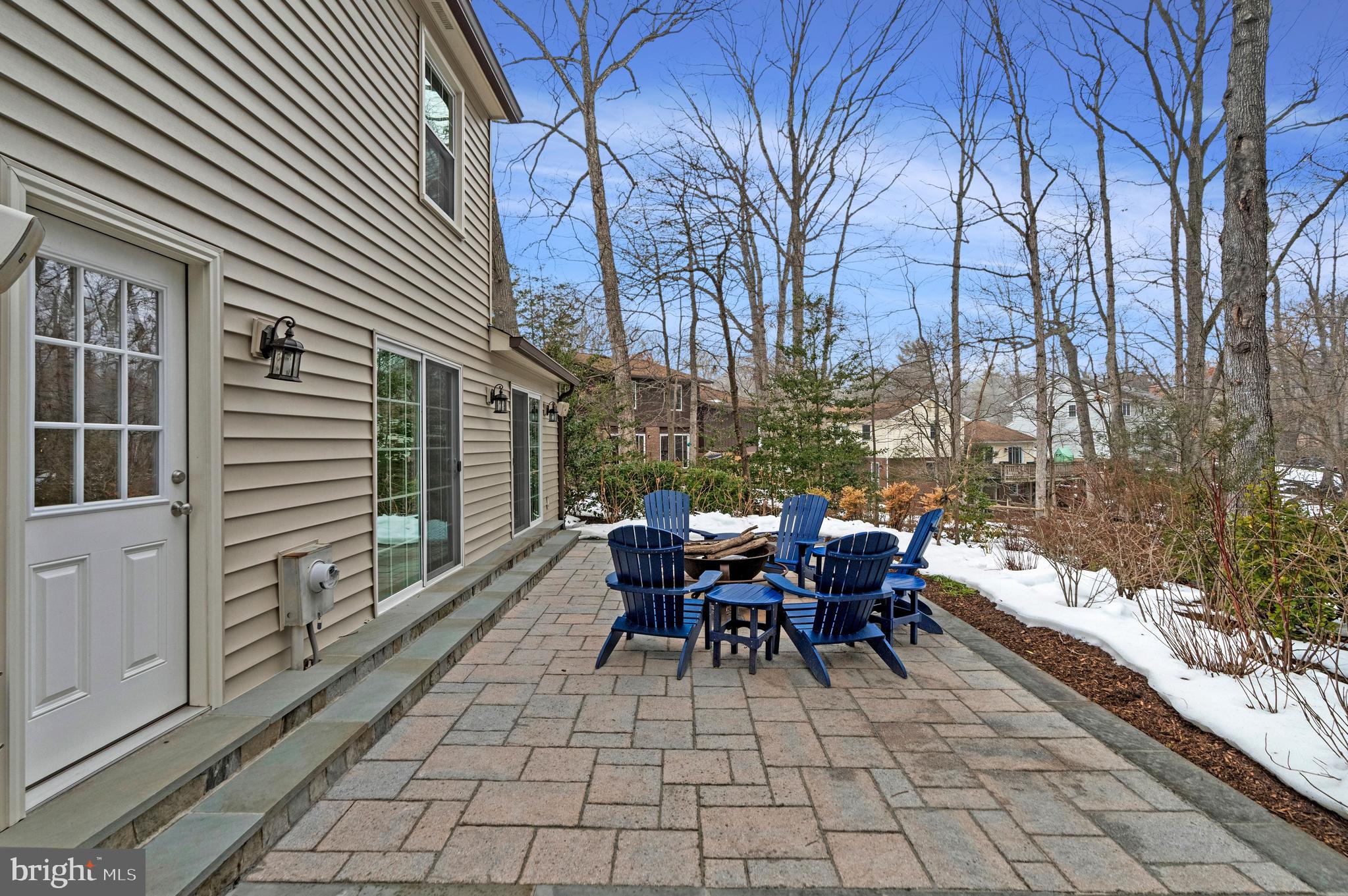 RESTON - Residential