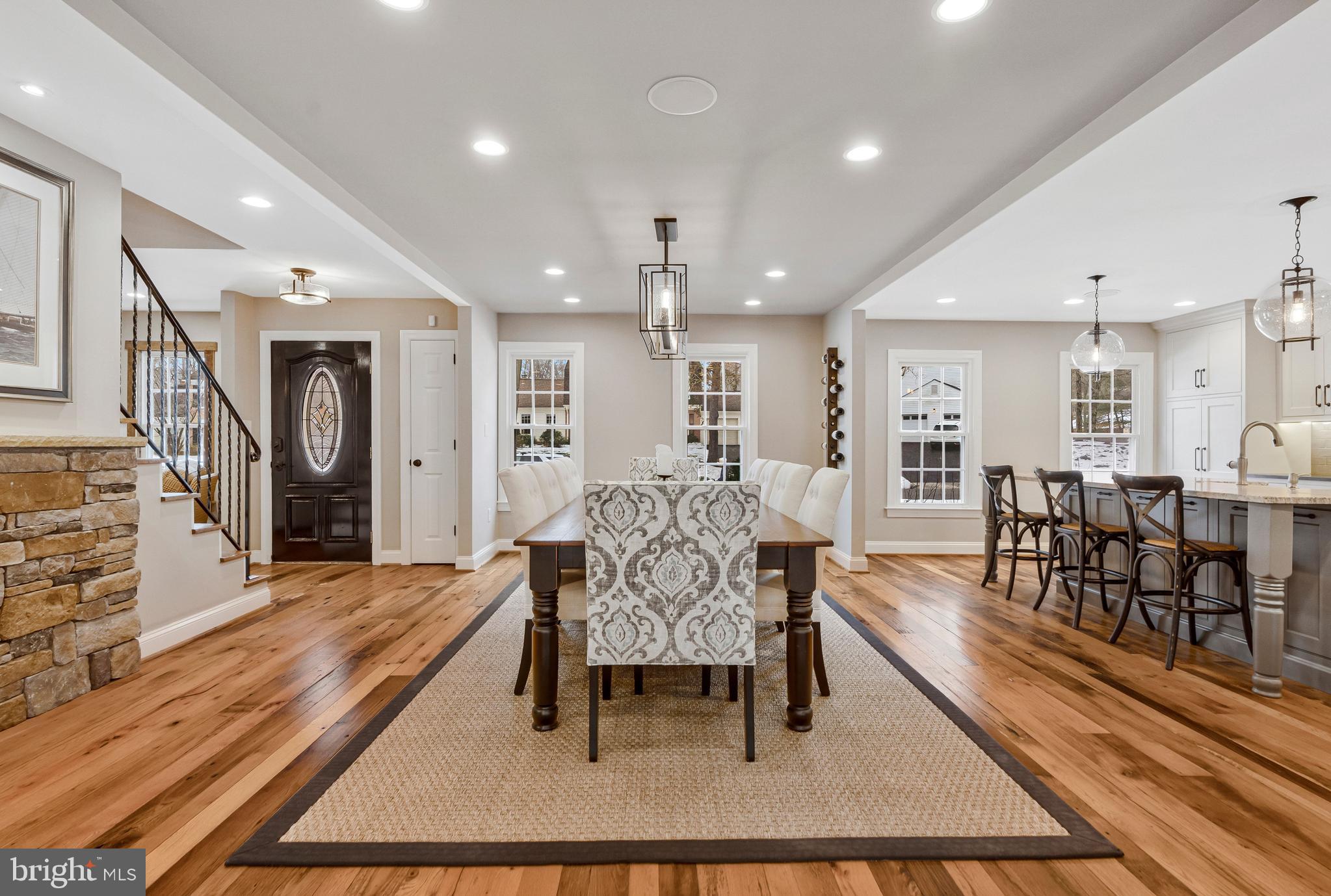 RESTON - Residential