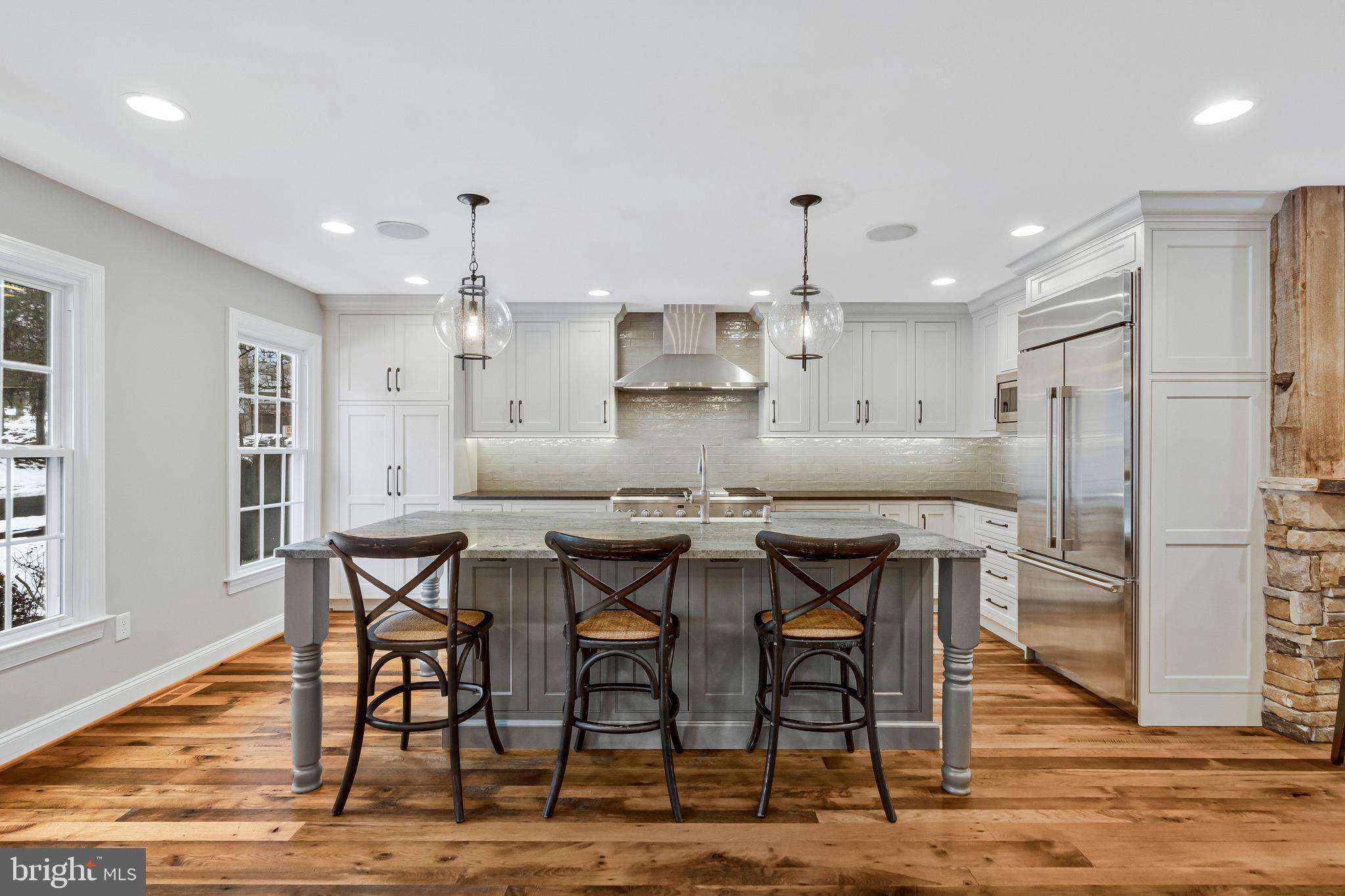 RESTON - Residential