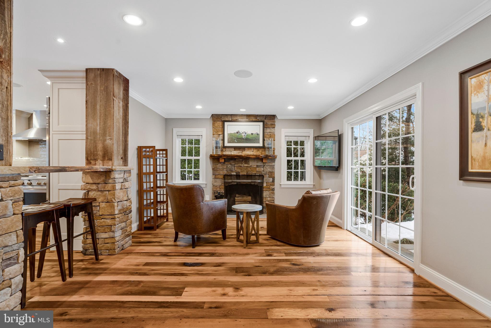 10912 HUNT CLUB ROAD