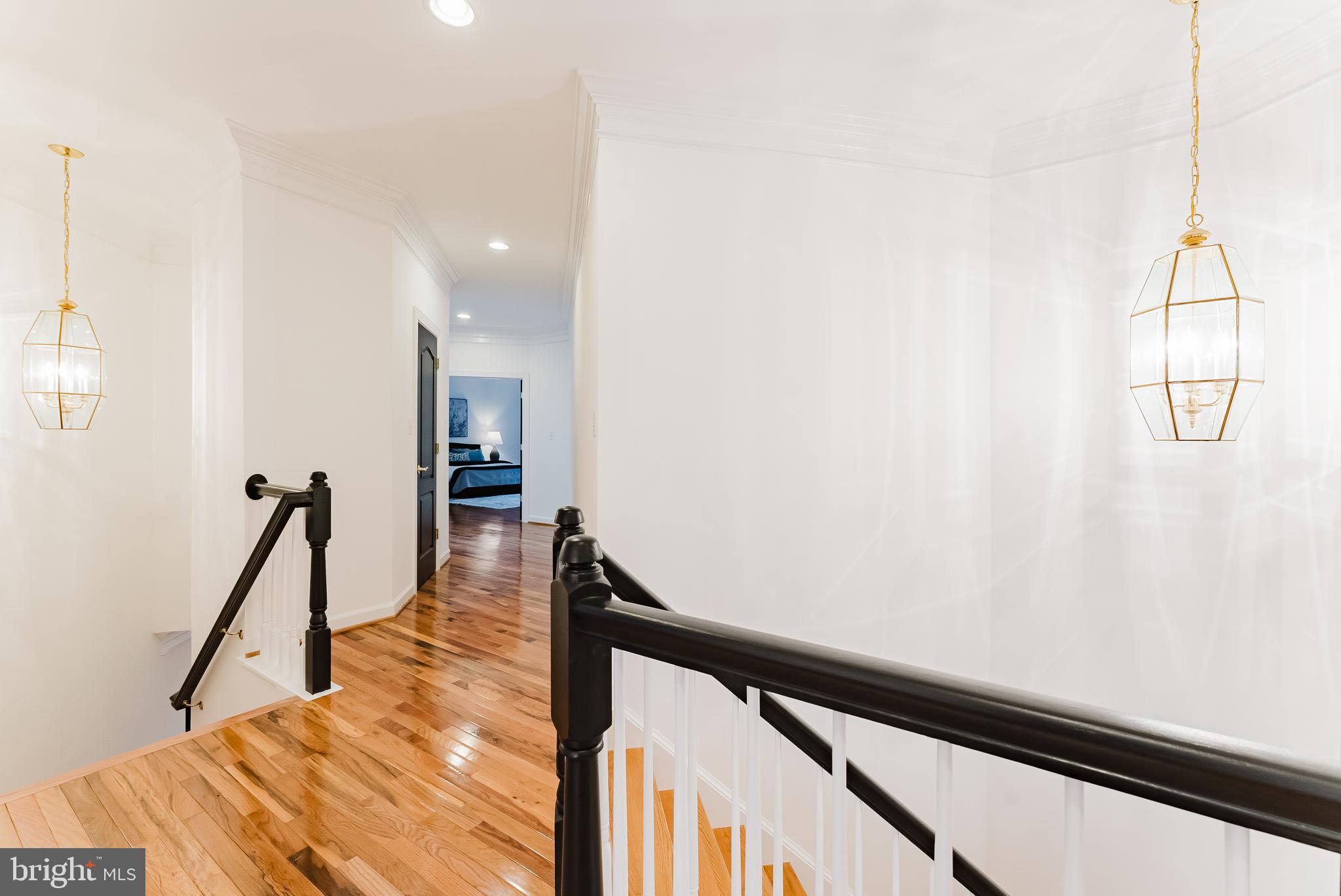 LAKE BARCROFT CLOISTERS - Residential