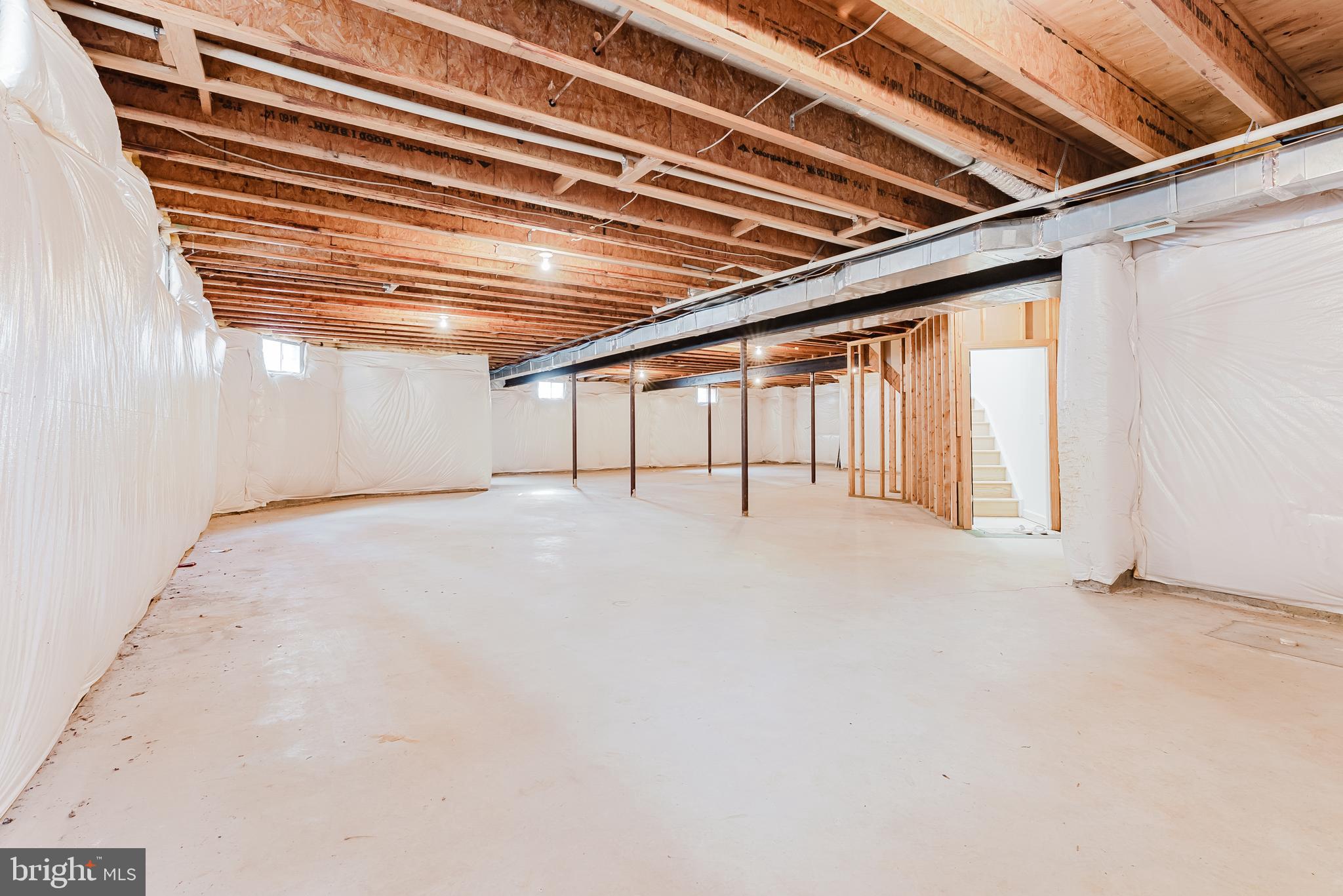 LAKE BARCROFT CLOISTERS - Residential