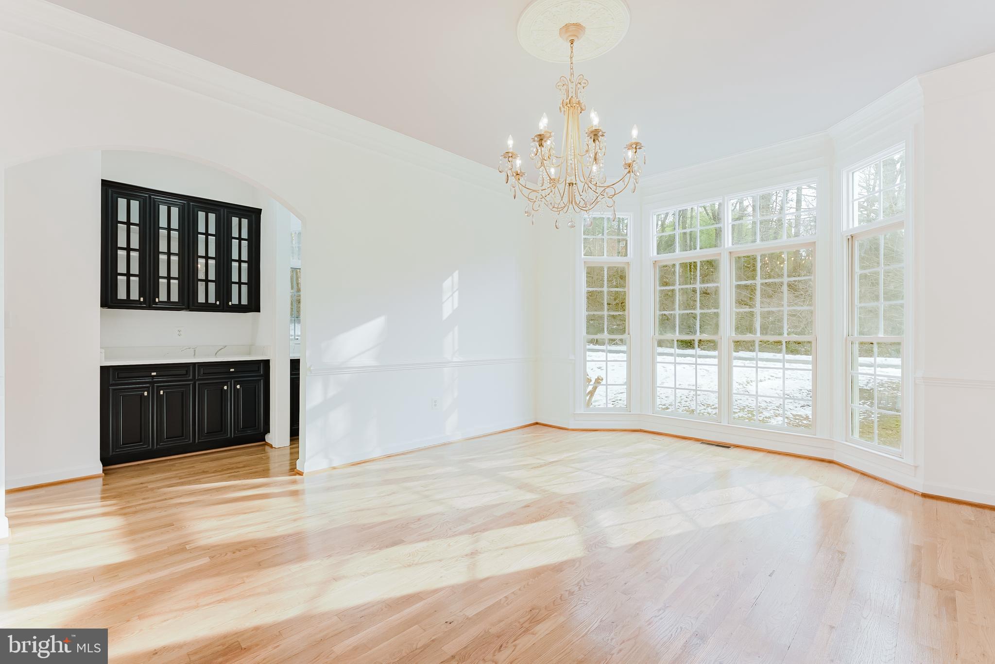 LAKE BARCROFT CLOISTERS - Residential