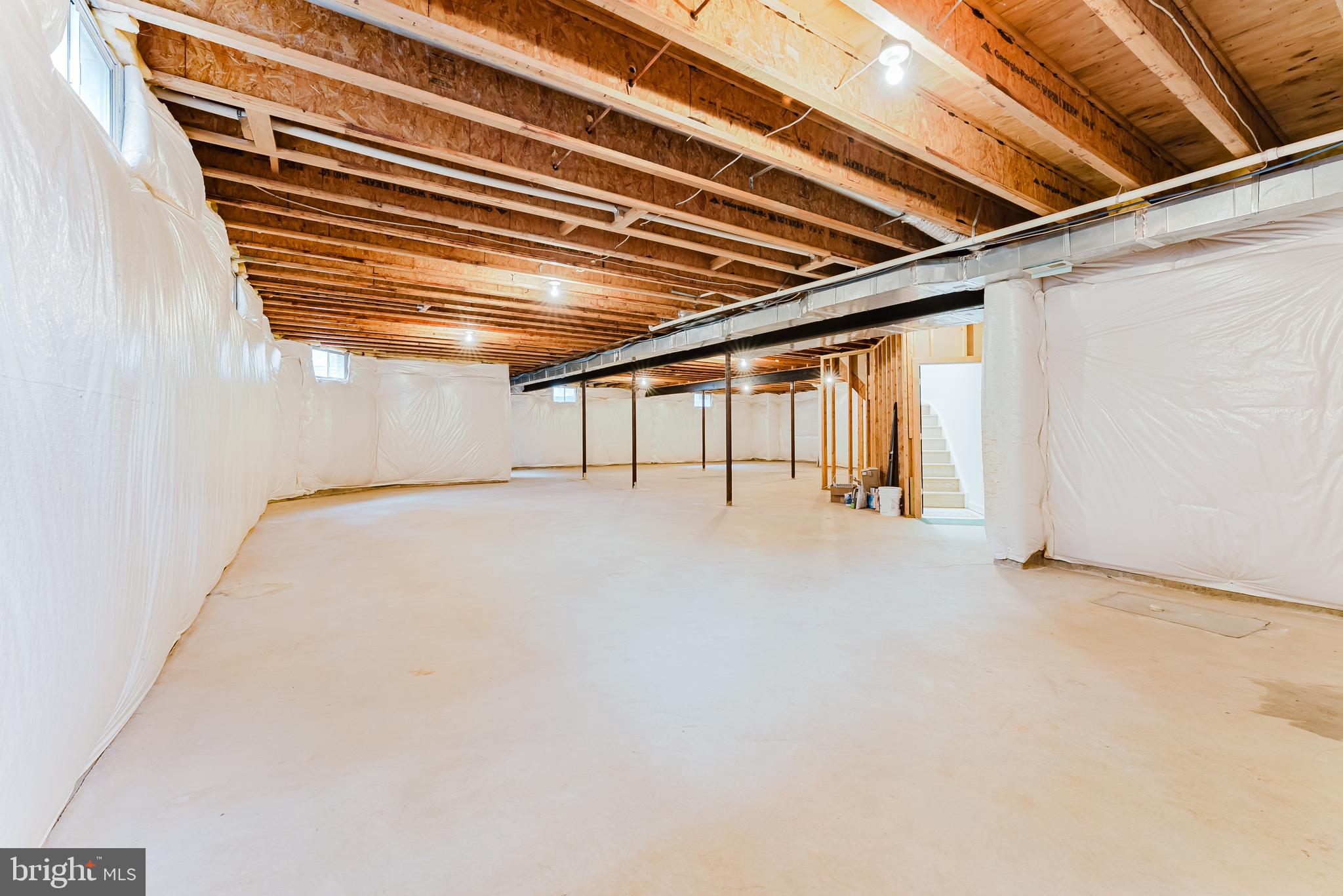 LAKE BARCROFT CLOISTERS - Residential