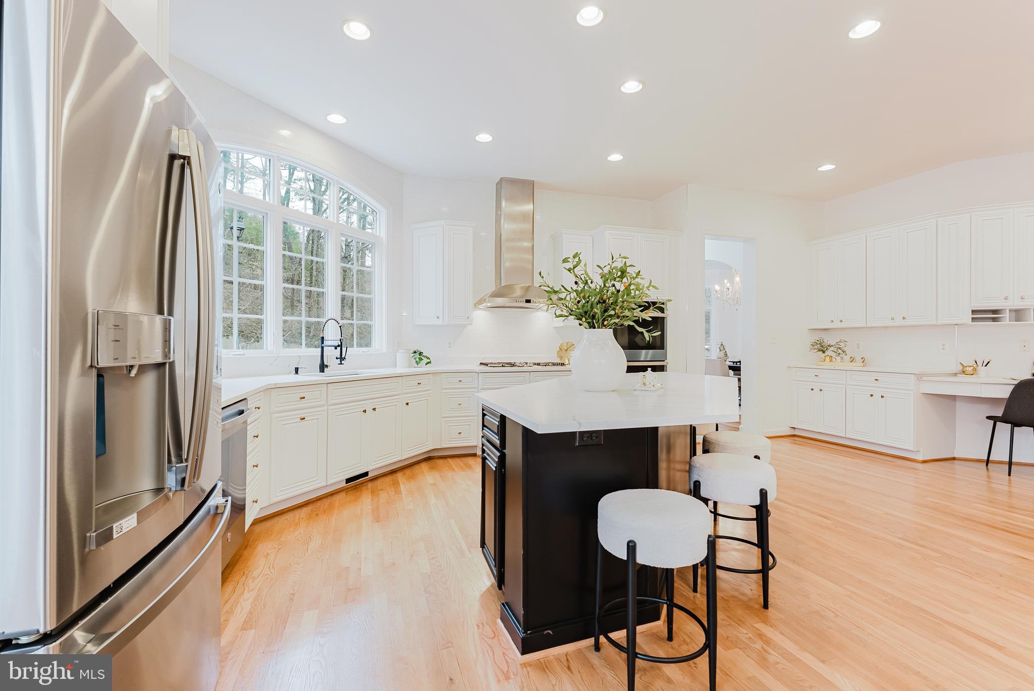 LAKE BARCROFT CLOISTERS - Residential