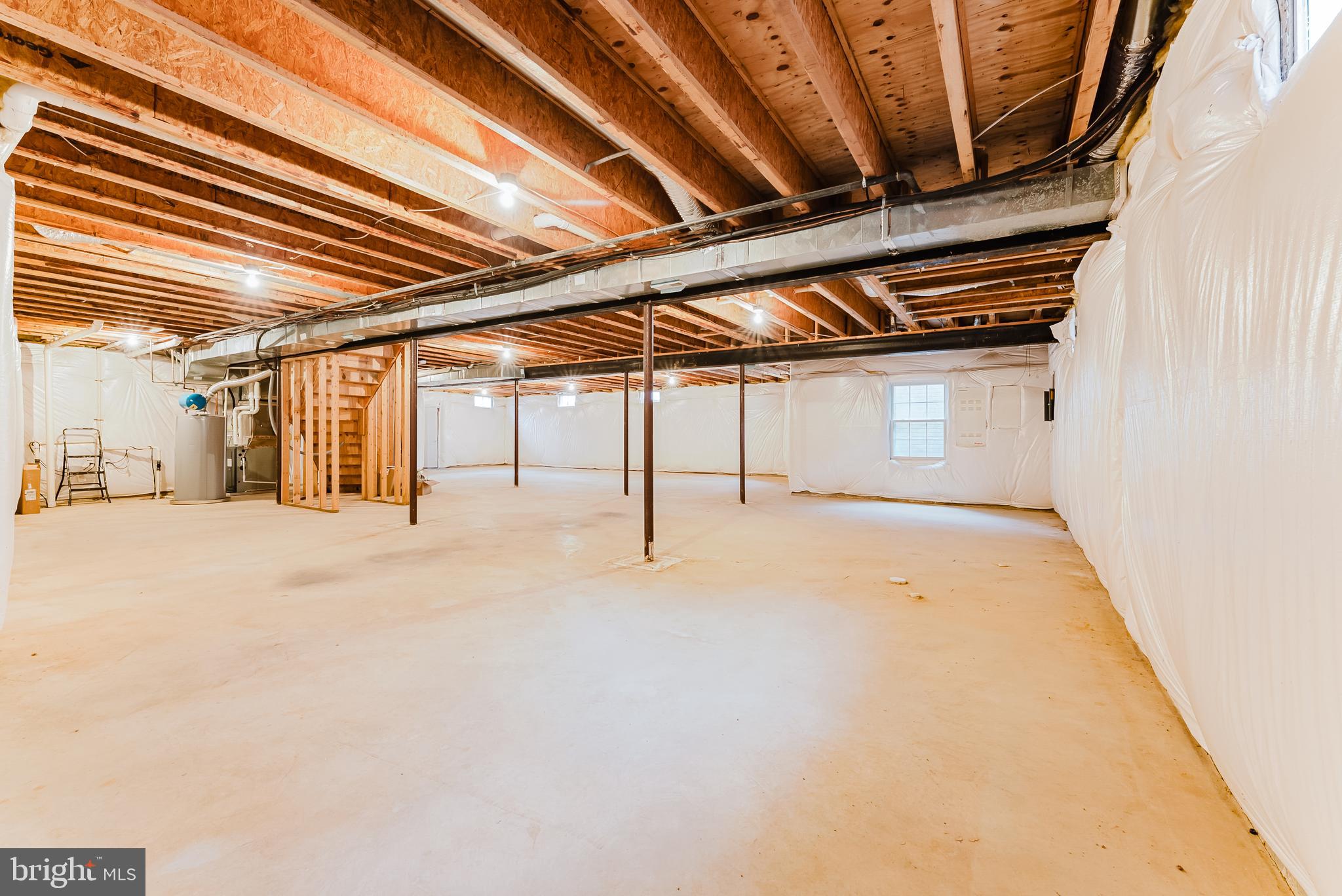 LAKE BARCROFT CLOISTERS - Residential