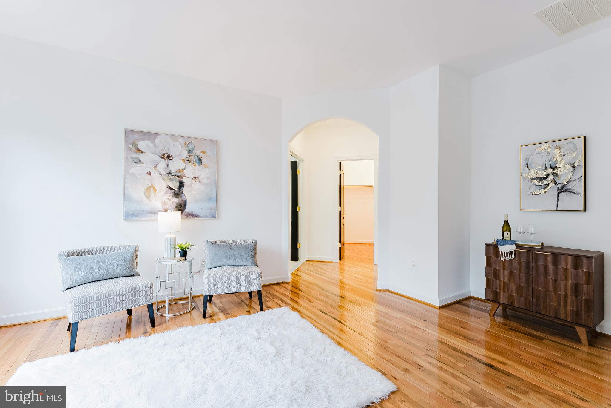 LAKE BARCROFT CLOISTERS - Residential