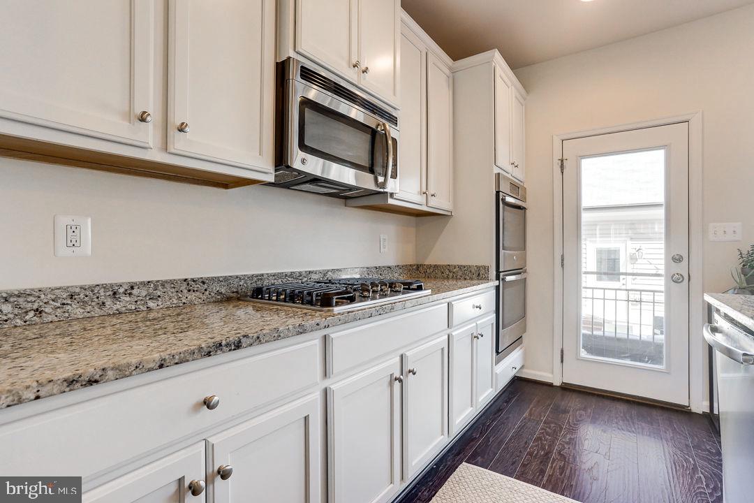 EMBREY MILL - Residential