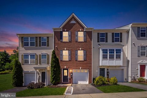 Townhouse For Sale - 124 Worsham Terrace<br/> WINCHESTER, VA 22602