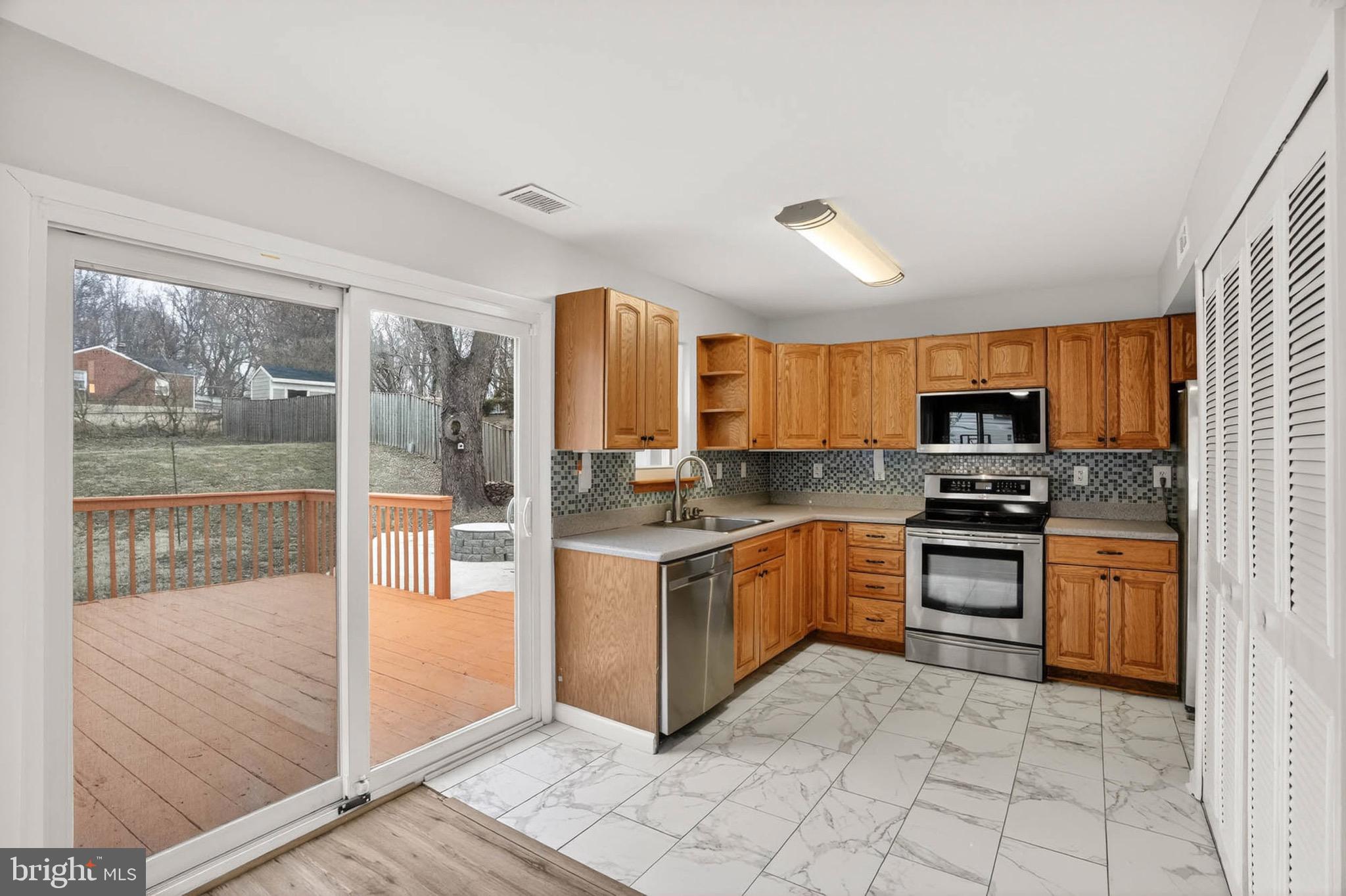 POINTER RIDGE - Residential