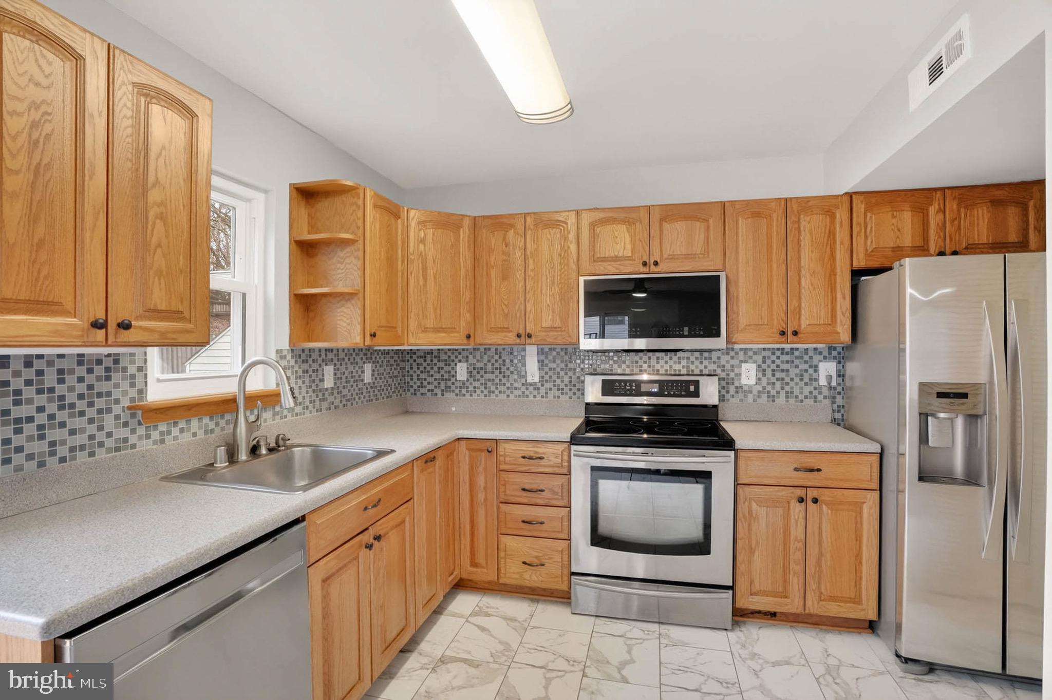 POINTER RIDGE - Residential