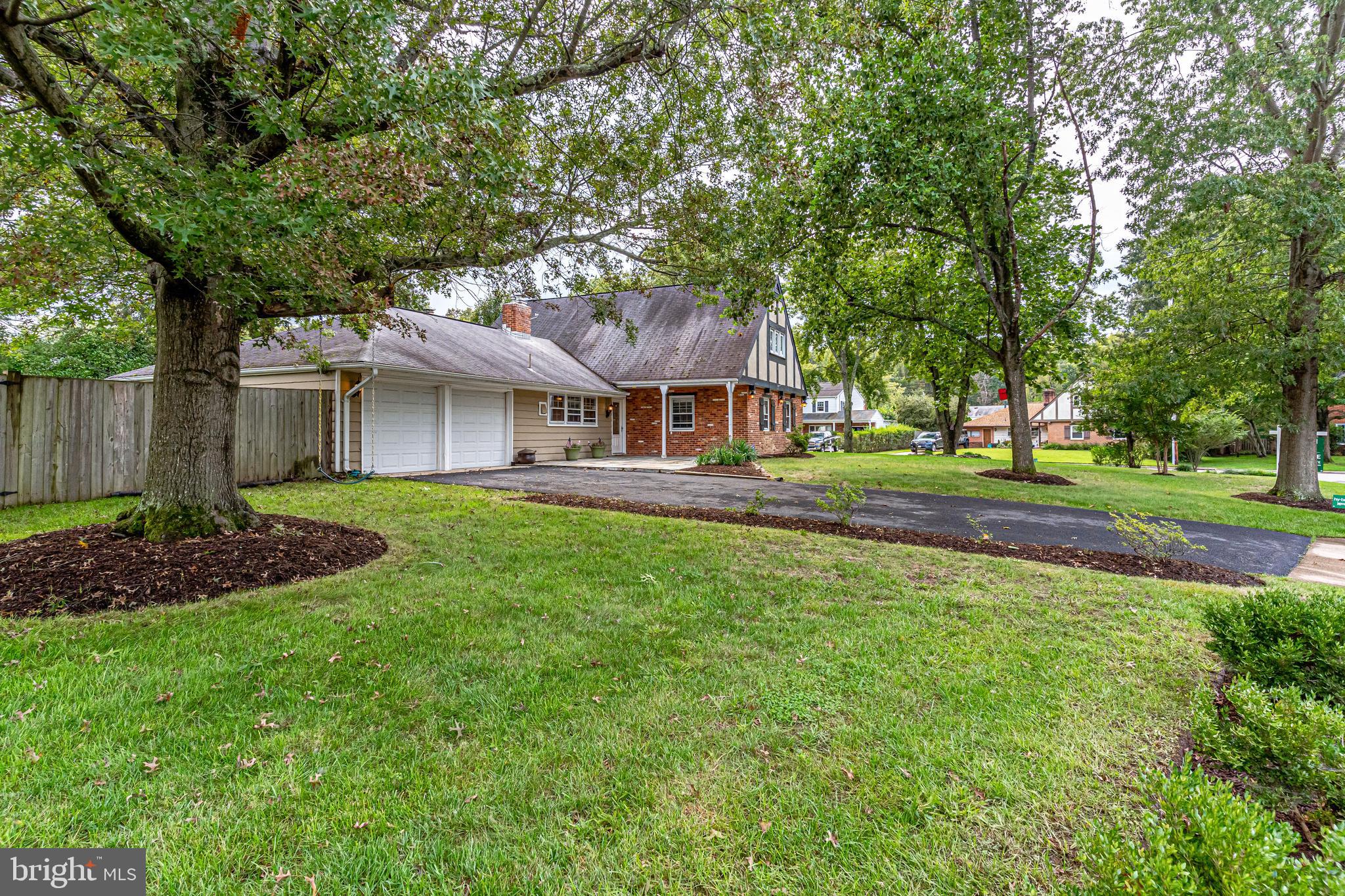 HOLLIN BROOK PARK - Residential