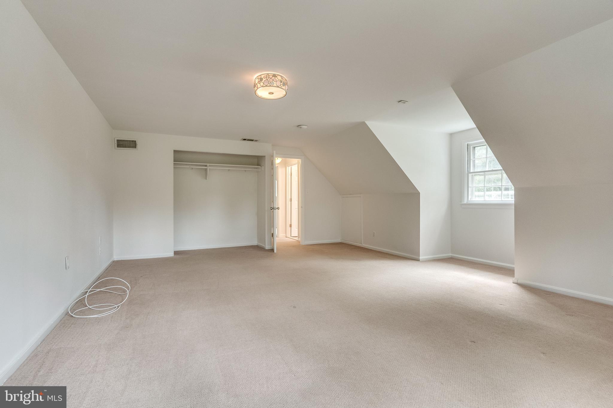 HOLLIN BROOK PARK - Residential