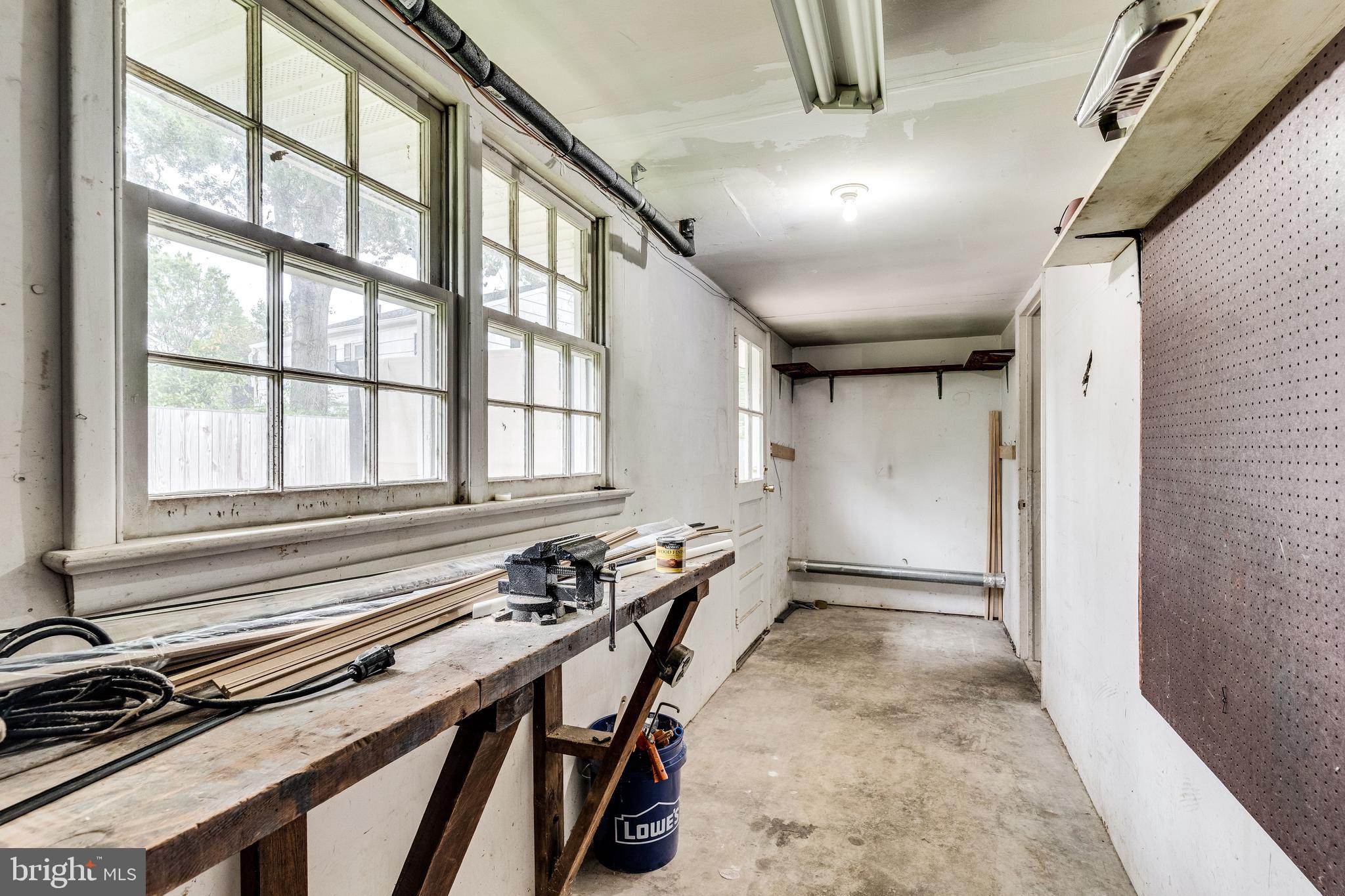 HOLLIN BROOK PARK - Residential