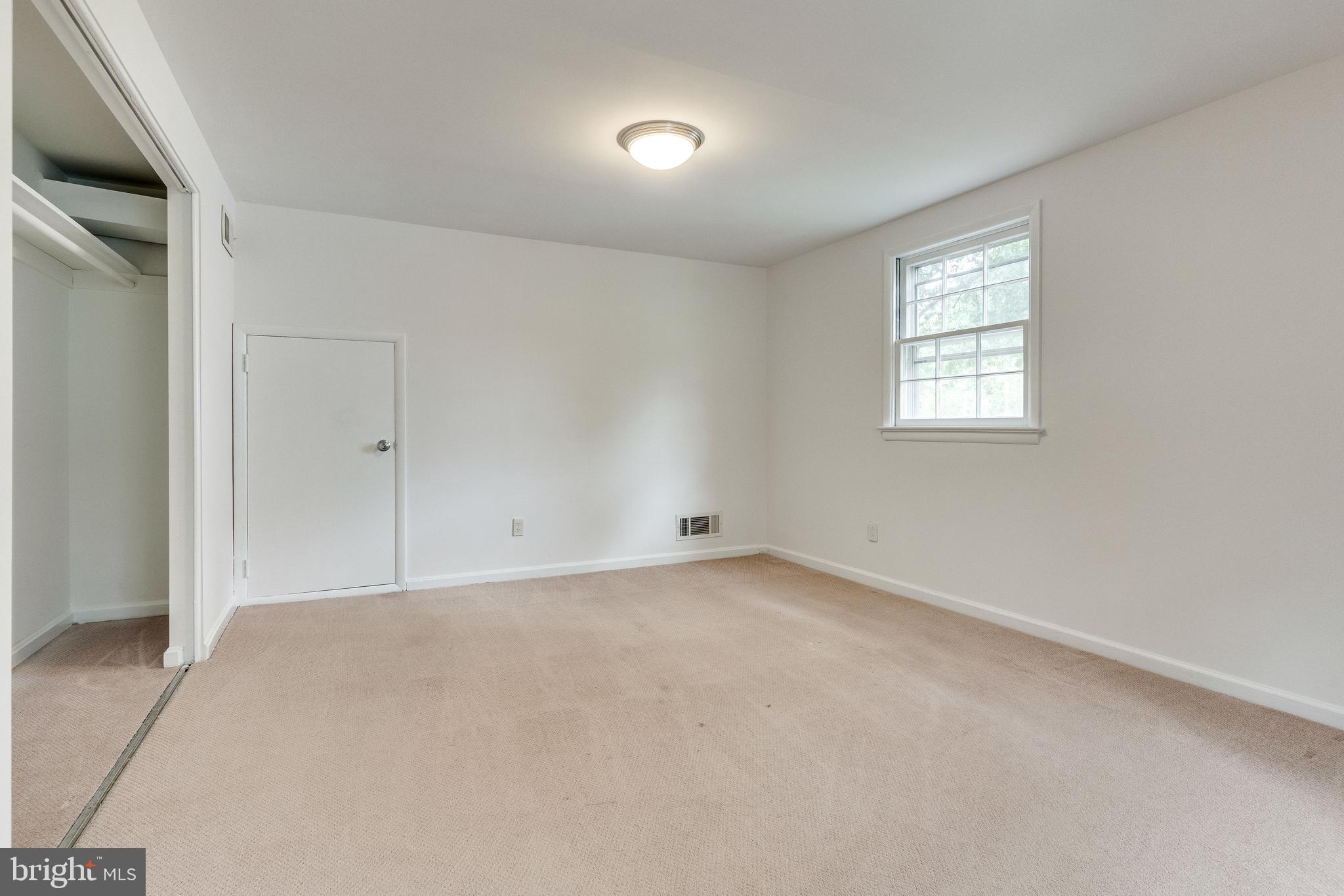 HOLLIN BROOK PARK - Residential