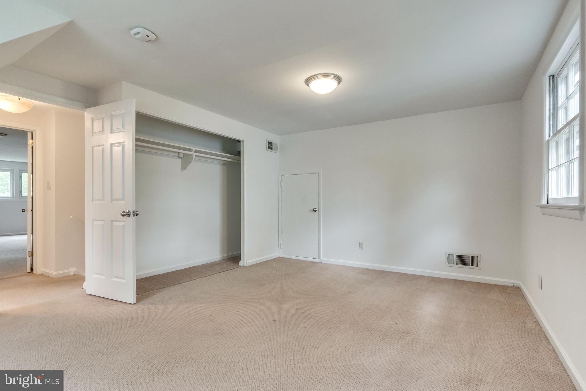 HOLLIN BROOK PARK - Residential