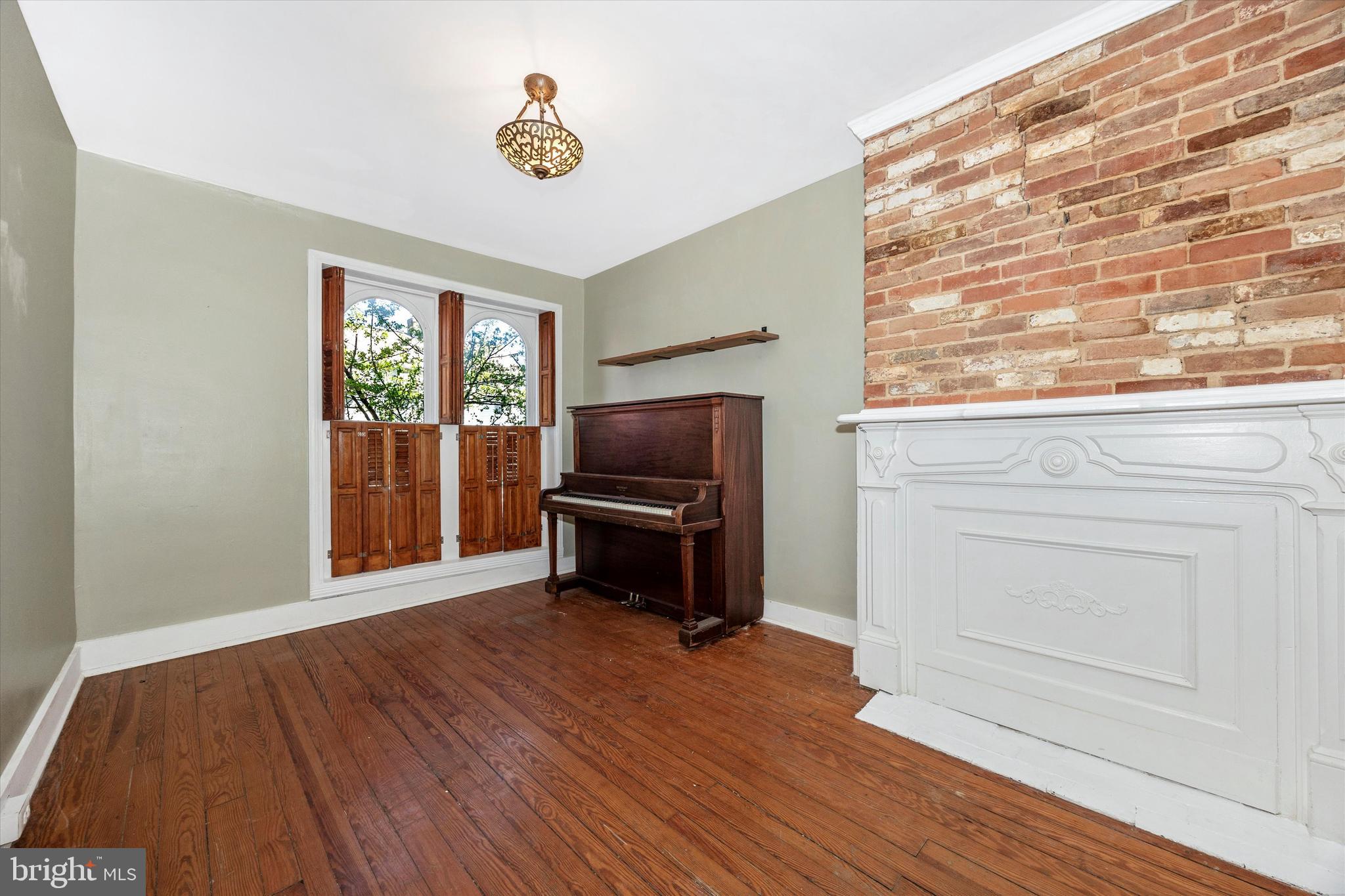 DOWNTOWN FREDERICK - Residential