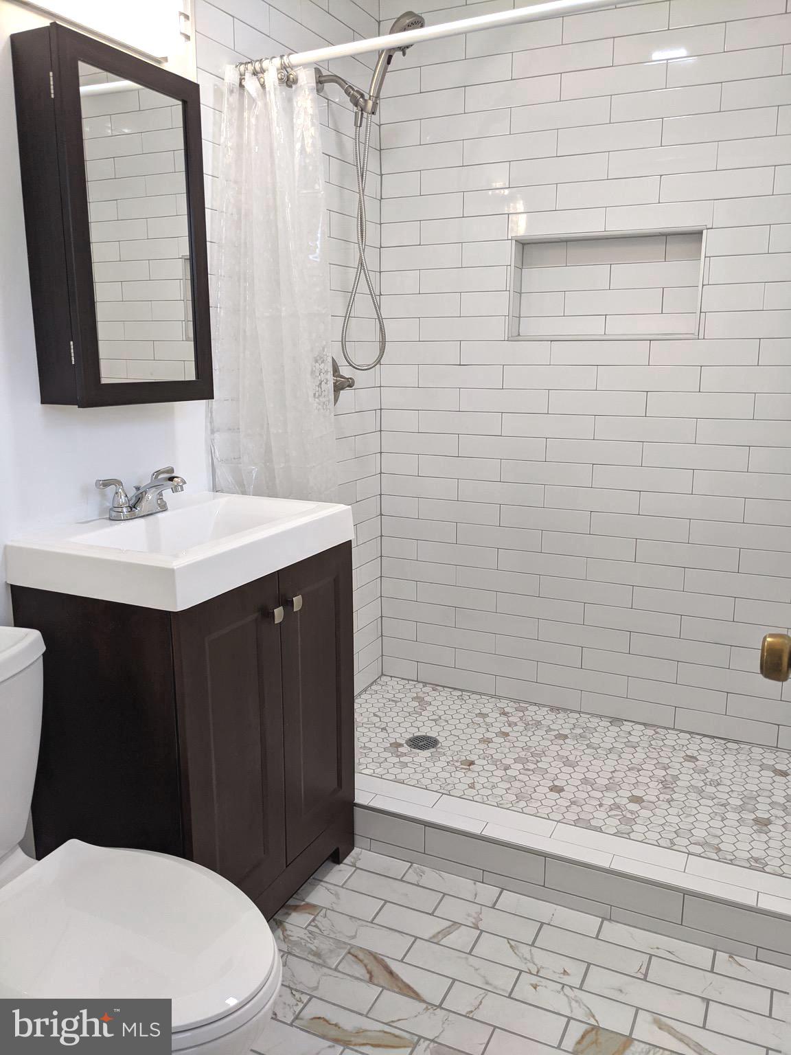 BUSH HILL WOODS - Residential Lease