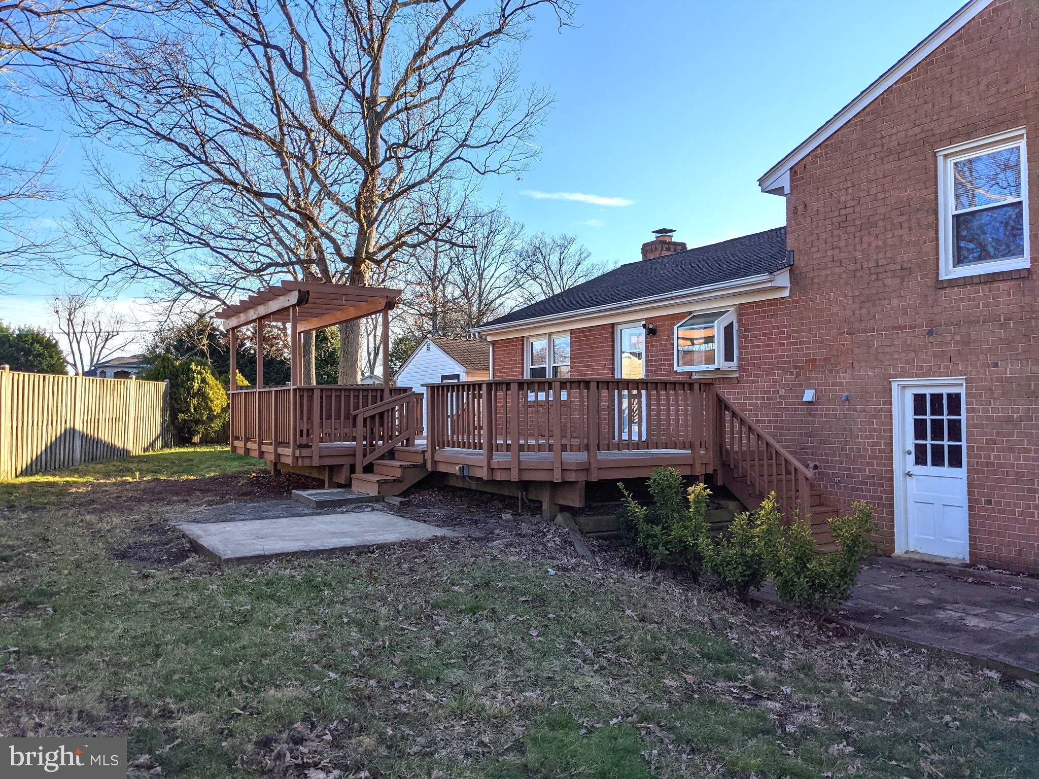 BUSH HILL WOODS - Residential Lease