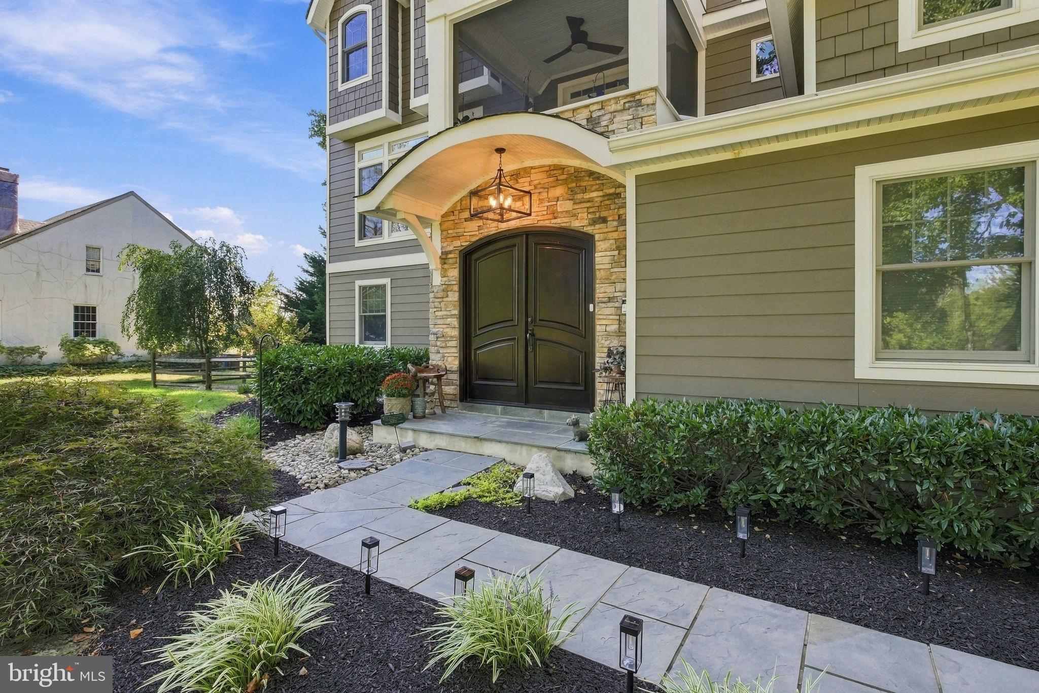1217 RIVER ROAD