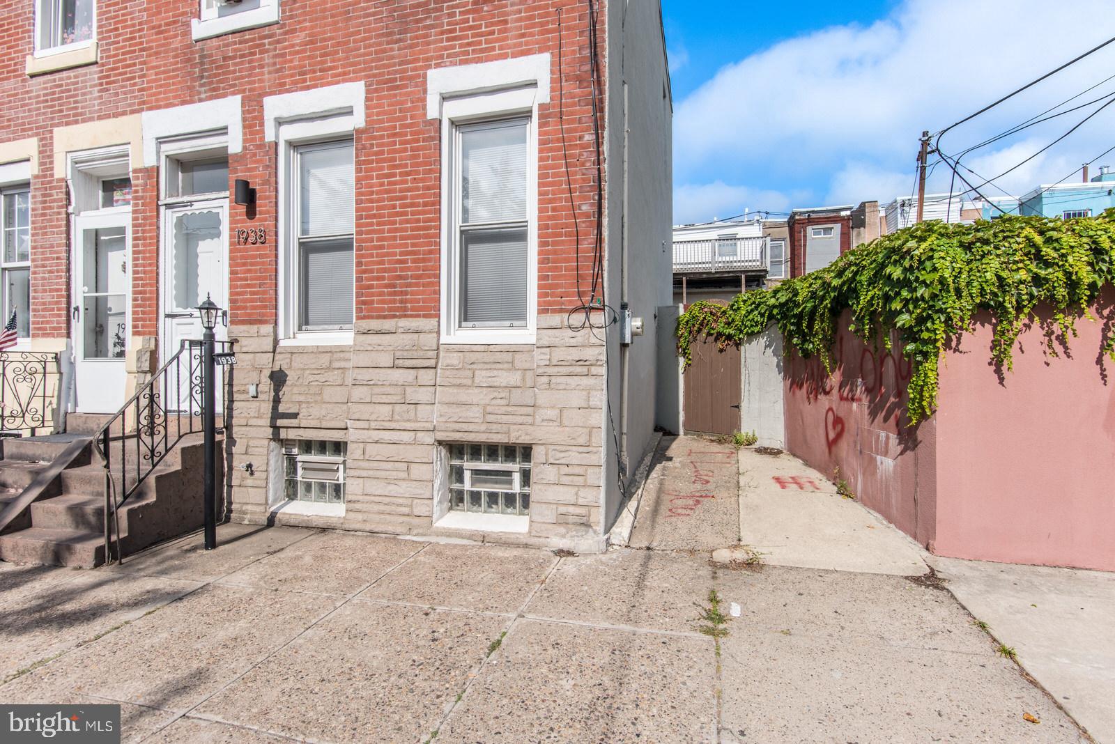 NORRIS SQUARE - Residential