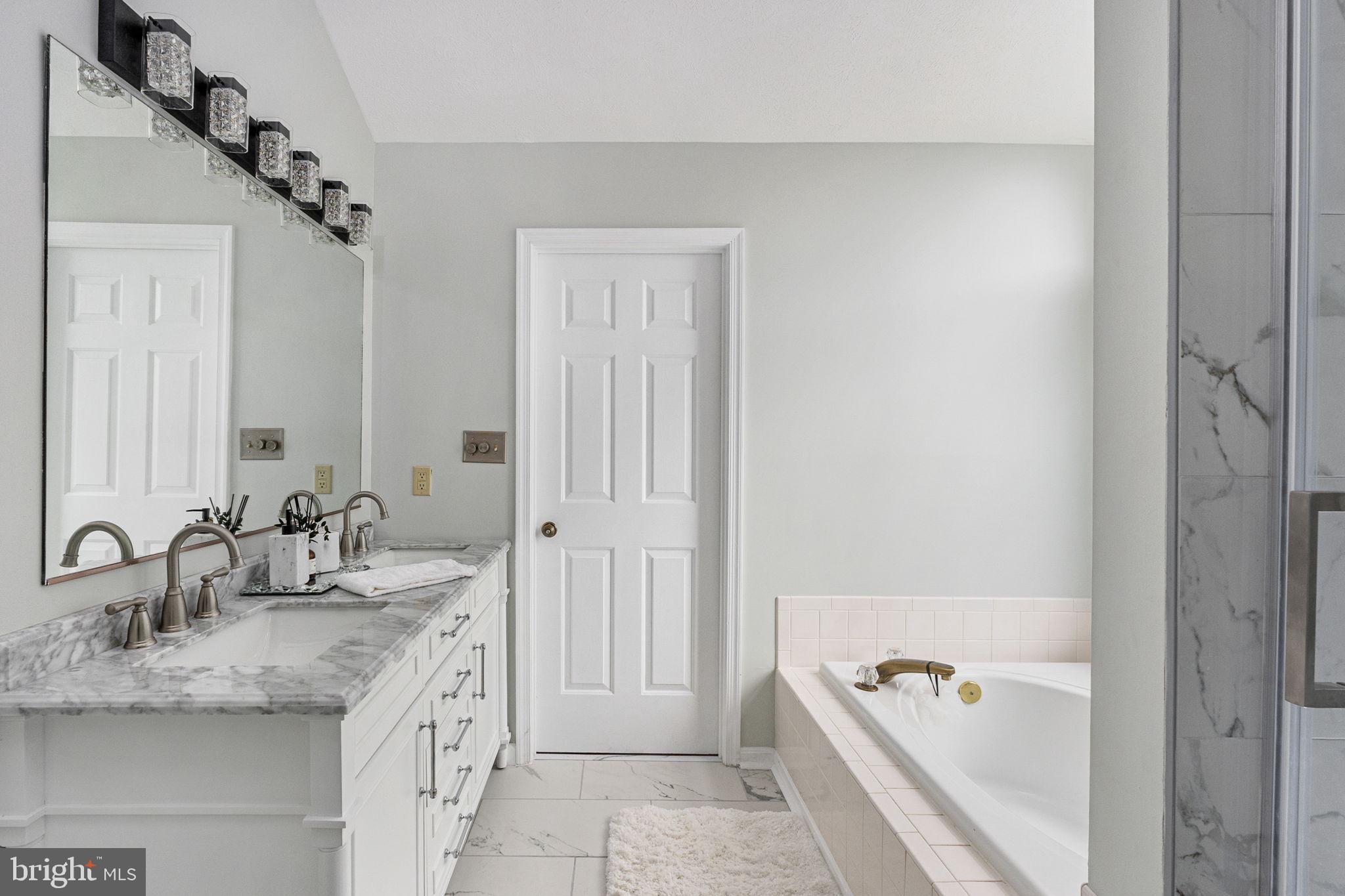 STONEWALL ESTATES - Residential