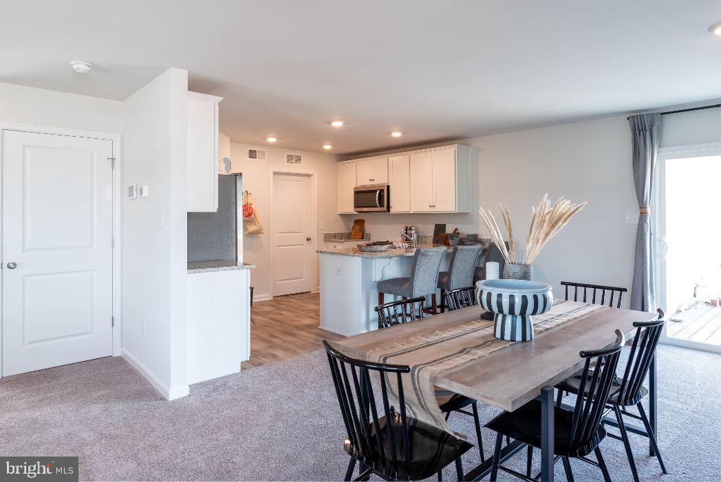 LADYSMITH VILLAGE - Residential