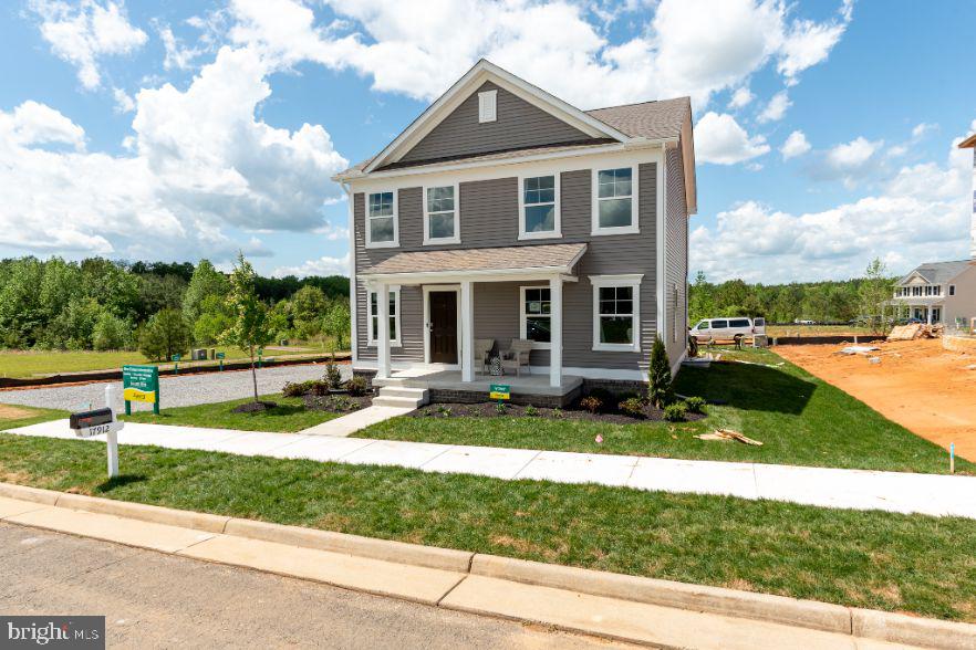 LADYSMITH VILLAGE - Residential