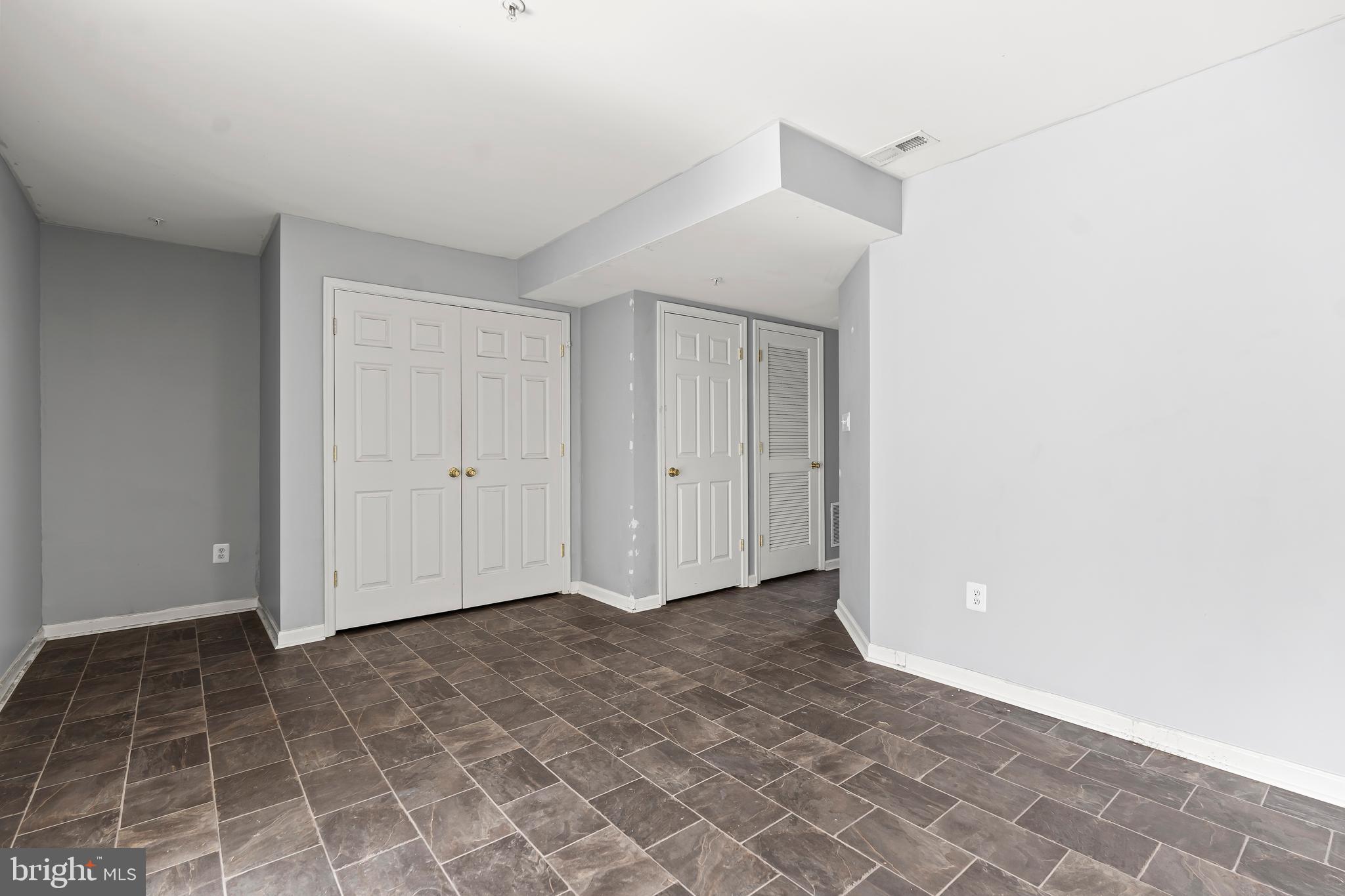 PARK OVERLOOK TOWNHOMES - Residential