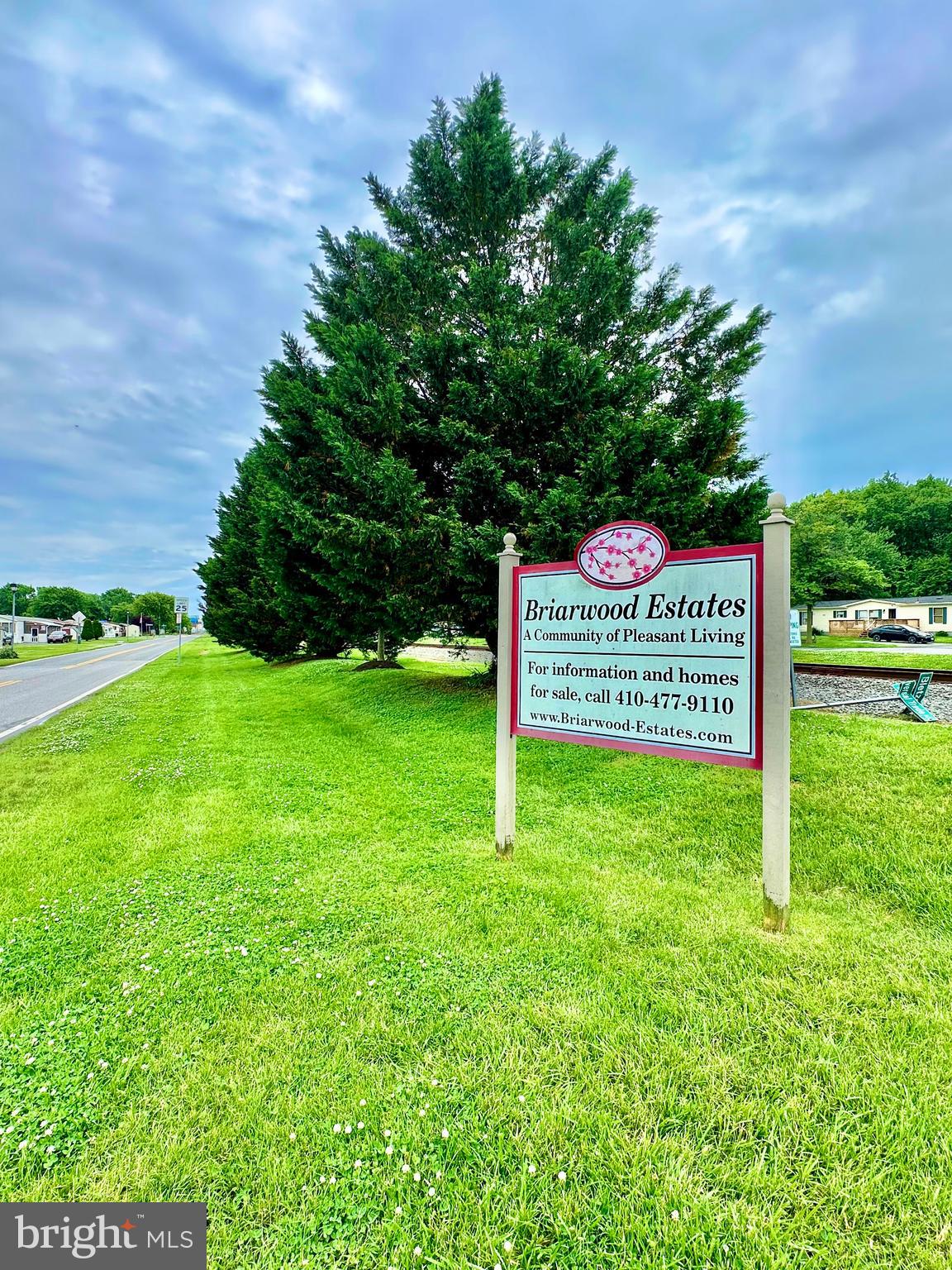 BRIARWOOD ESTATES - Residential