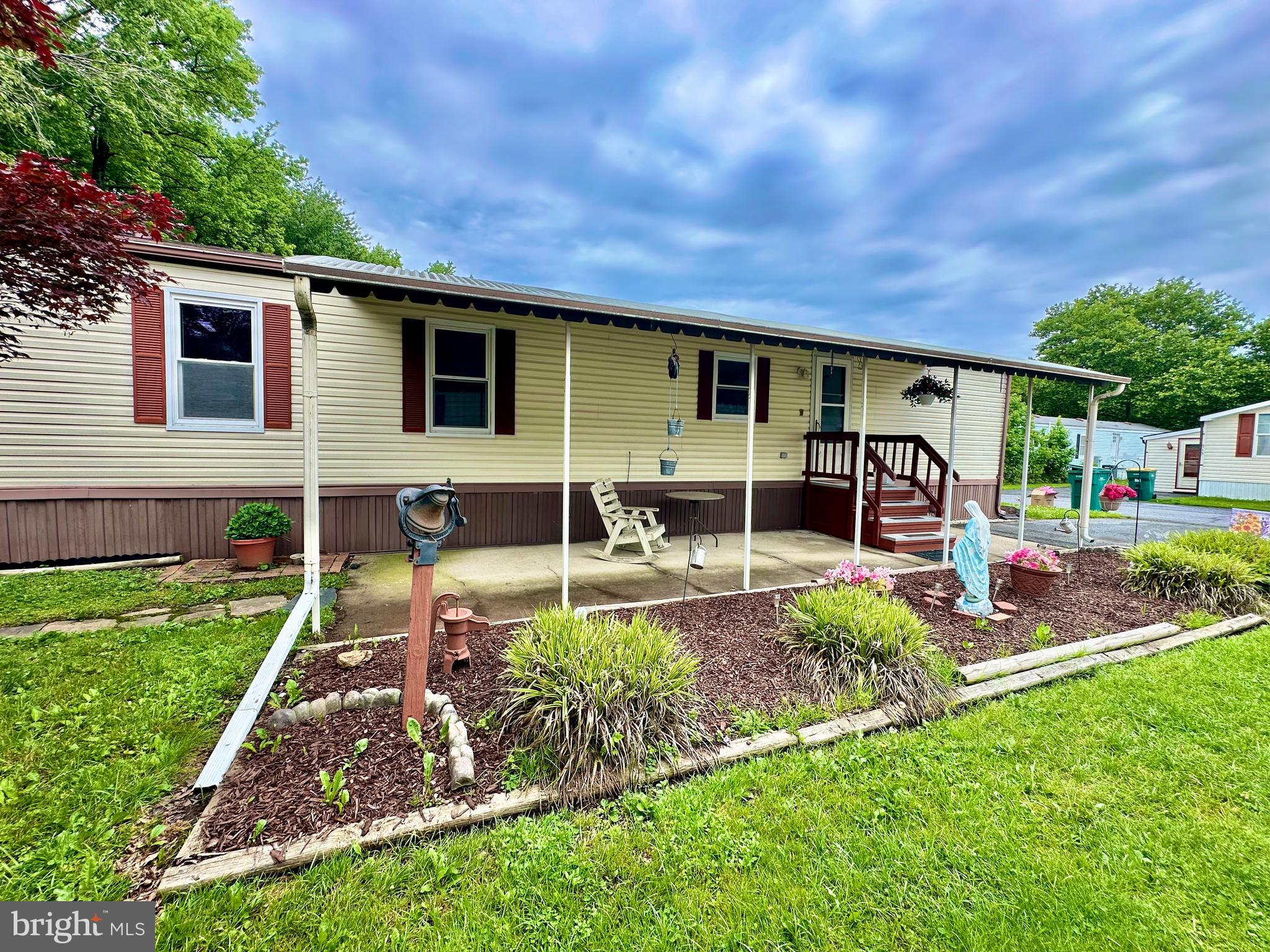 BRIARWOOD ESTATES - Residential