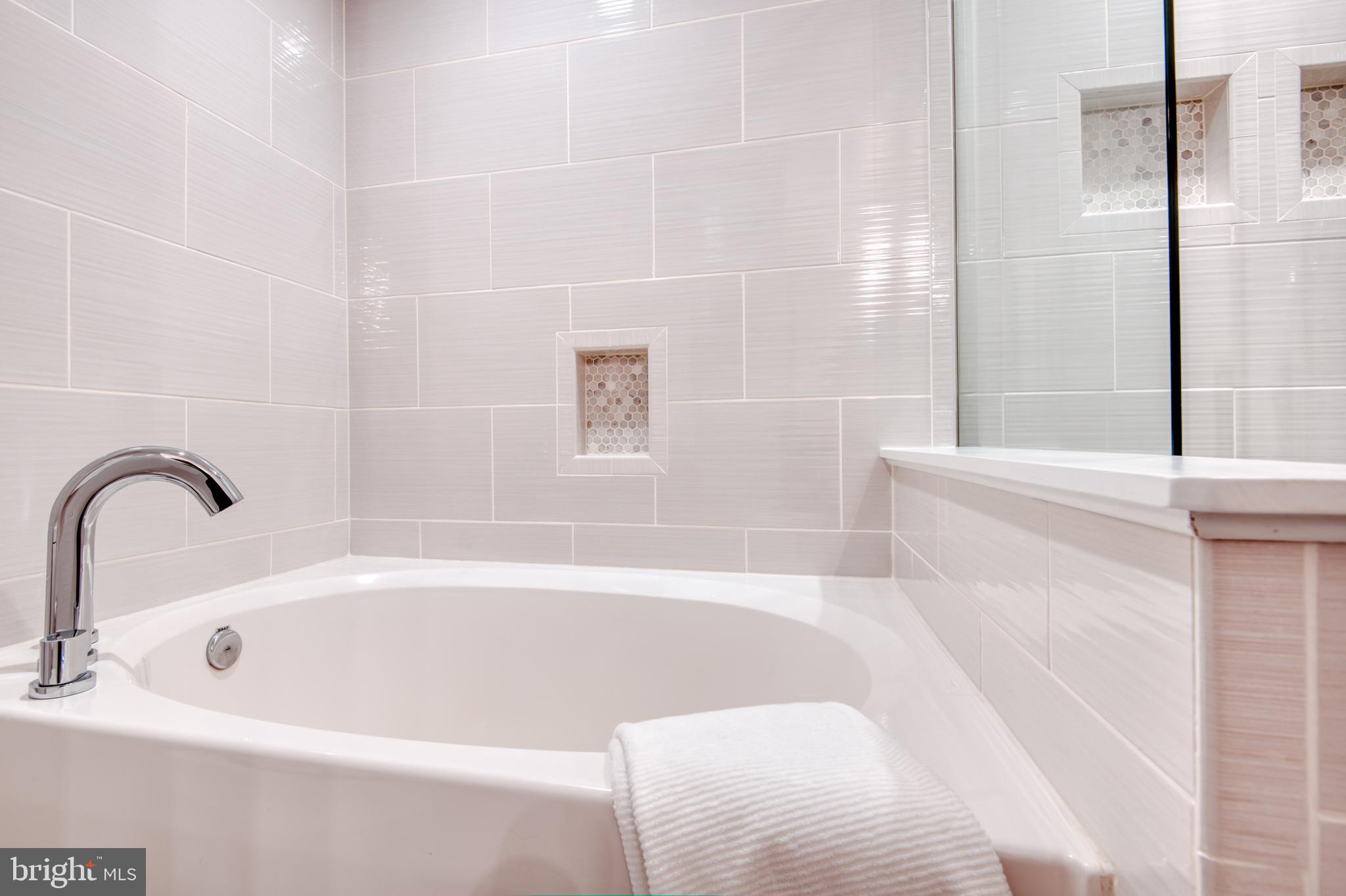 FELLS POINT HISTORIC DISTRICT - Residential