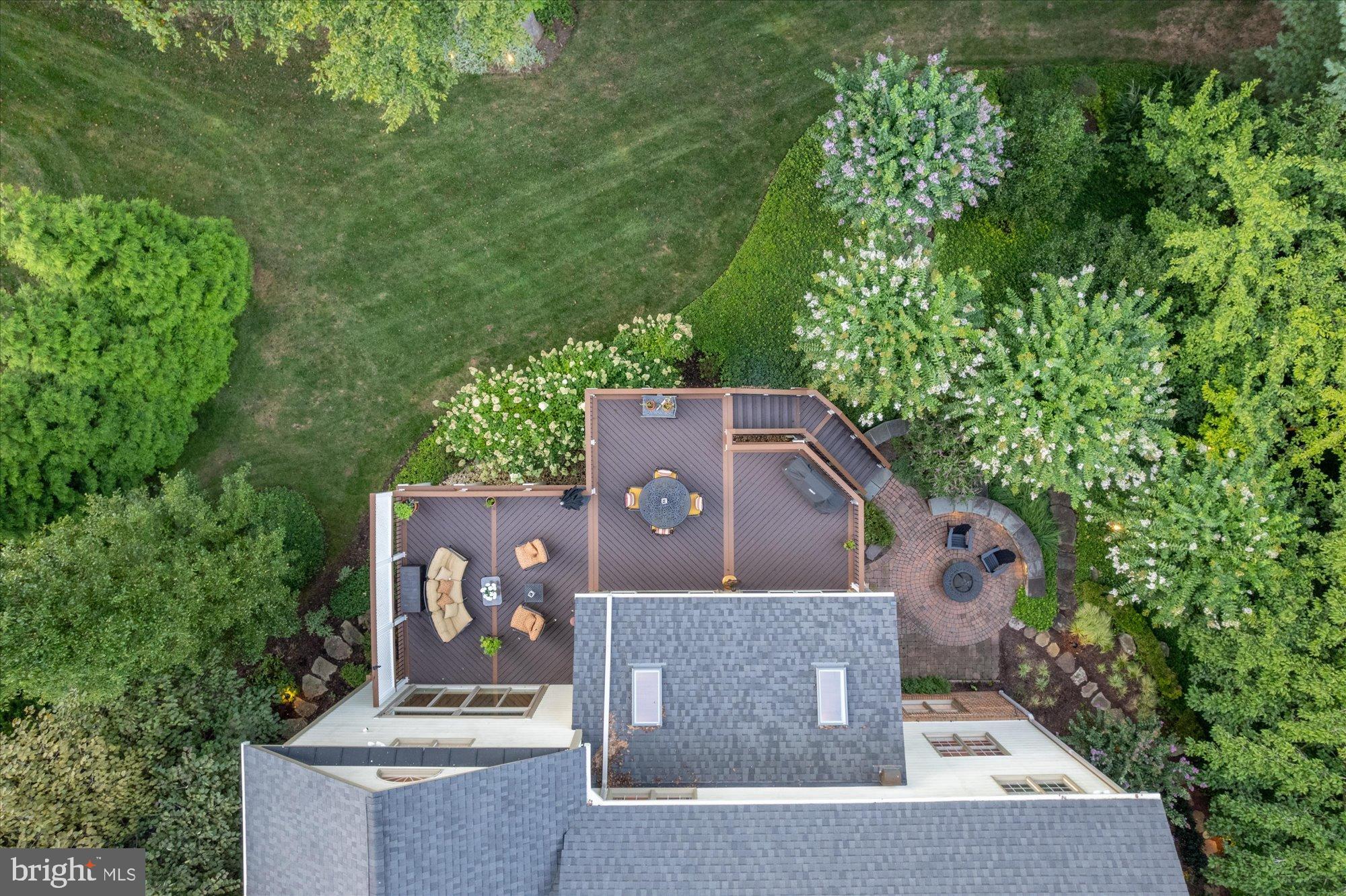 ESTATES AT LOWES ISLAND - Residential