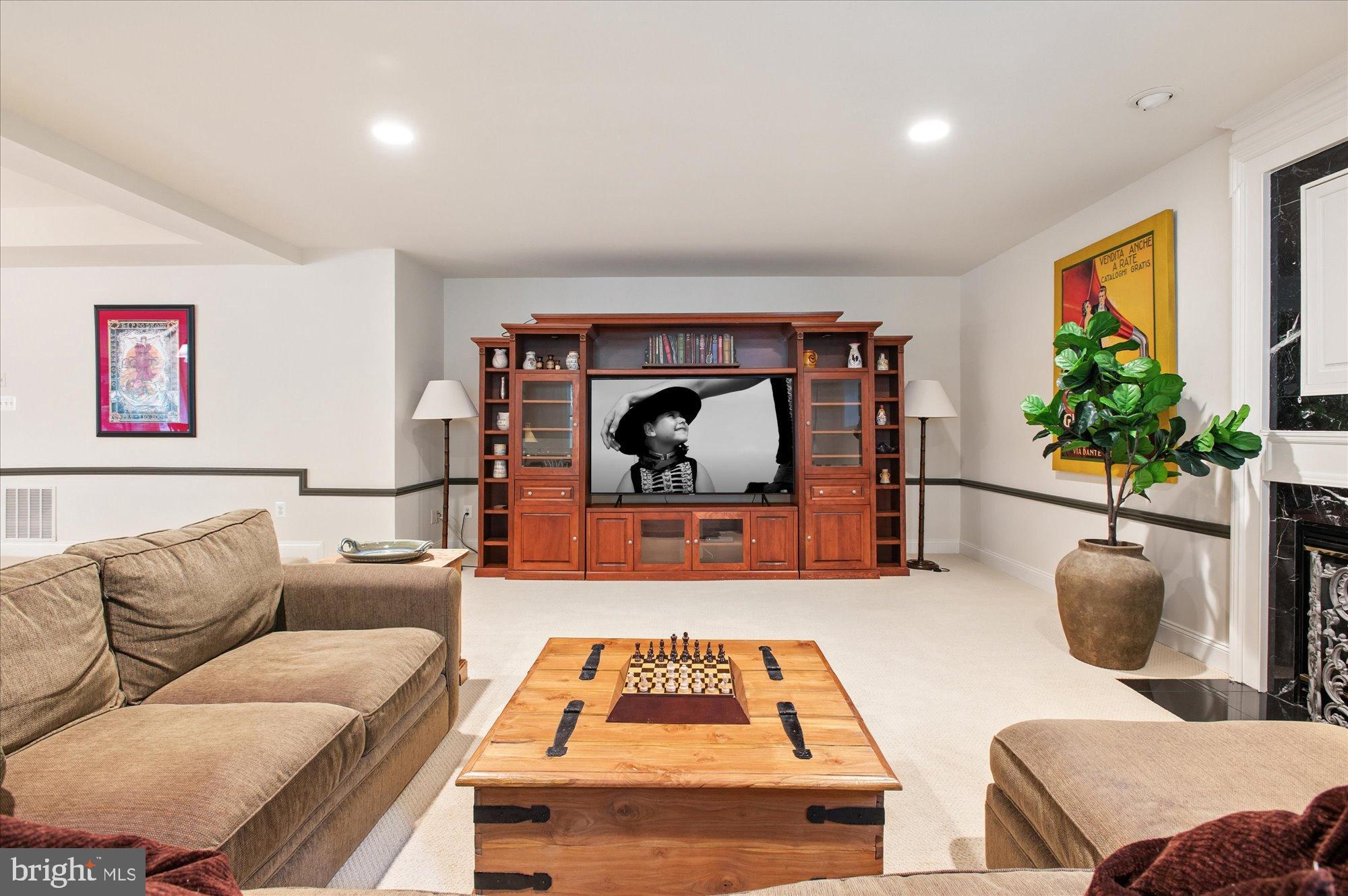 ESTATES AT LOWES ISLAND - Residential