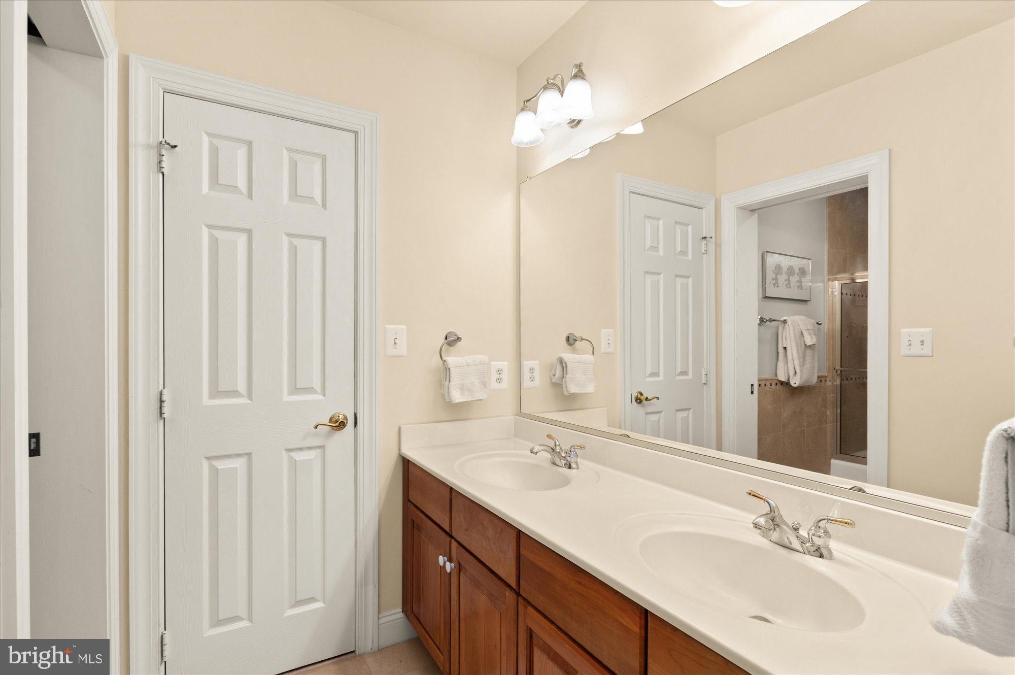 ESTATES AT LOWES ISLAND - Residential