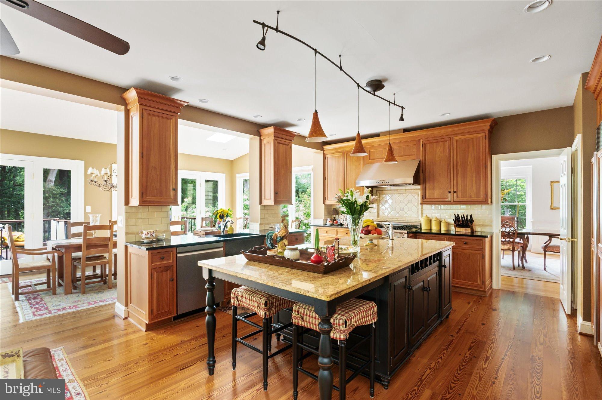 ESTATES AT LOWES ISLAND - Residential