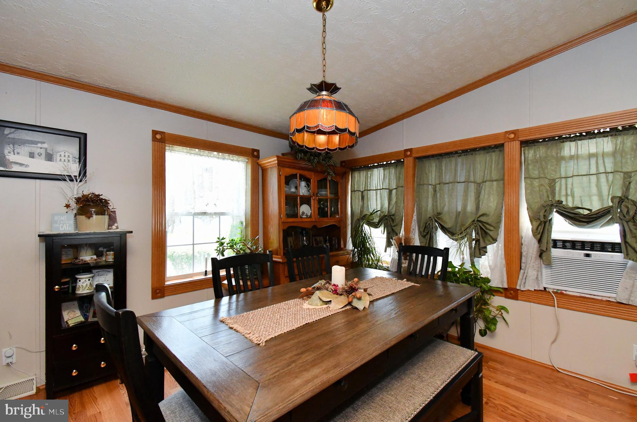 BREEZY ACRES - Residential