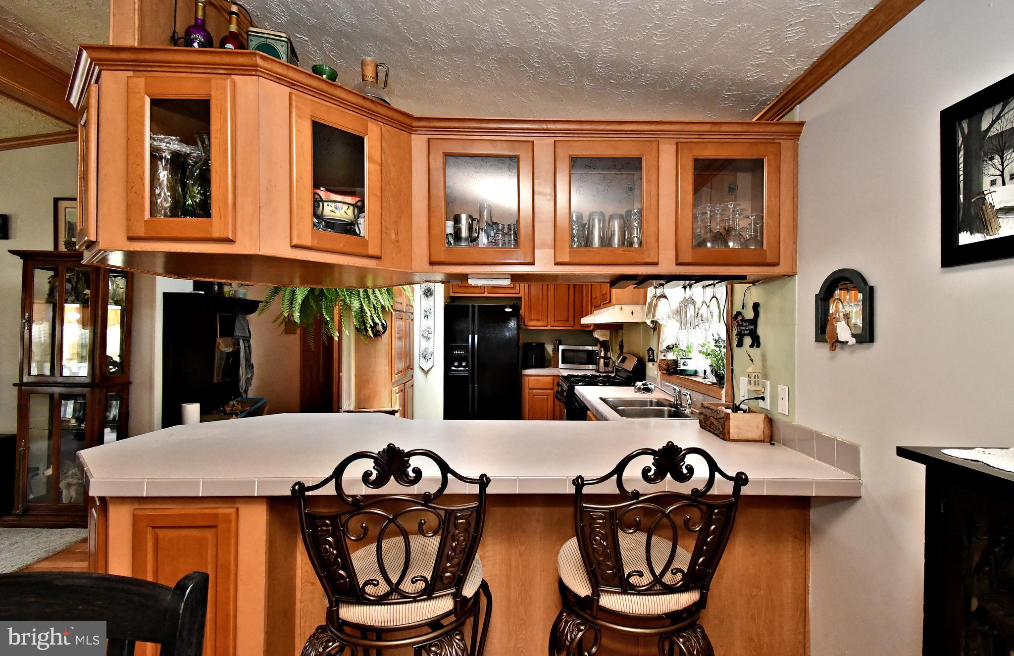 BREEZY ACRES - Residential