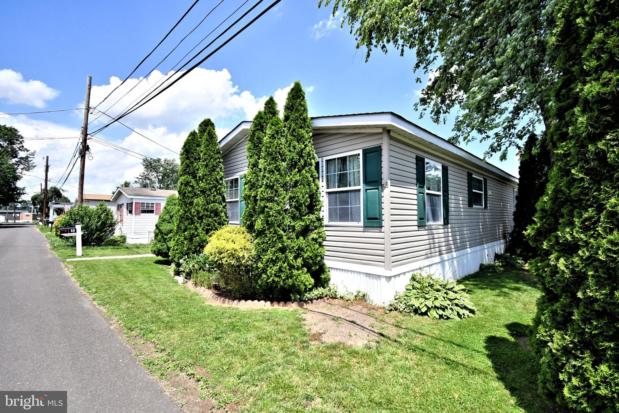 BREEZY ACRES - Residential